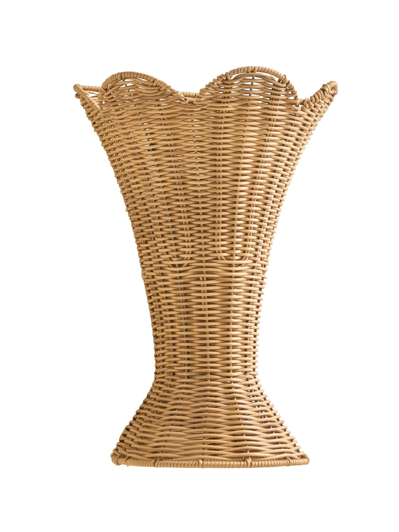  image of the-very-collection-tulip-wall-planter