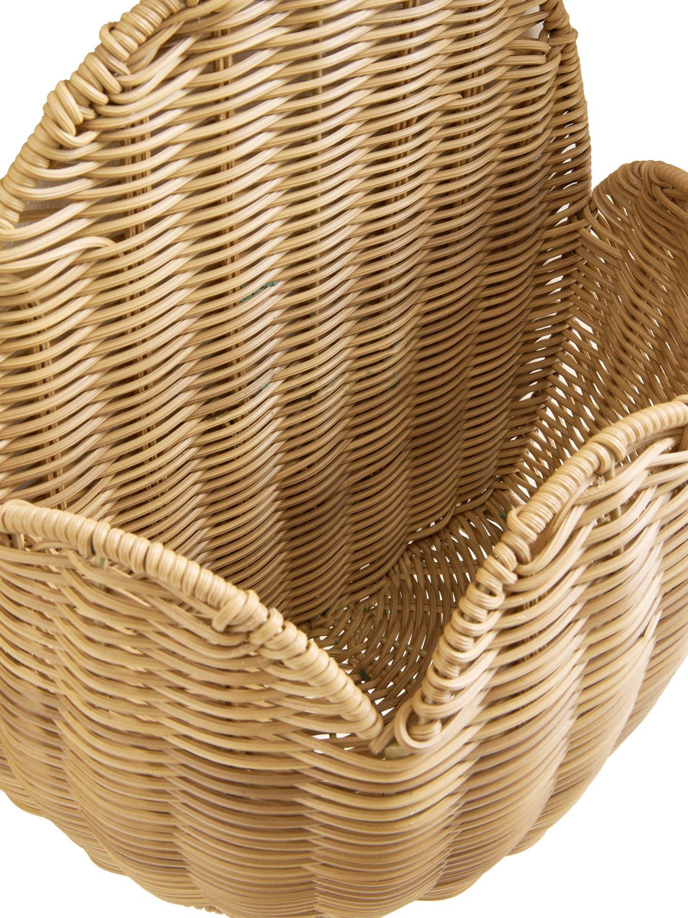  image of the-very-collection-set-2-scalloped-wall-planters