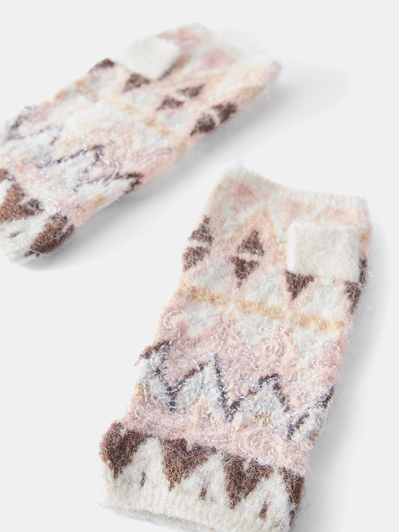  image of mint-velvet-fairisle-knitted-glove-white