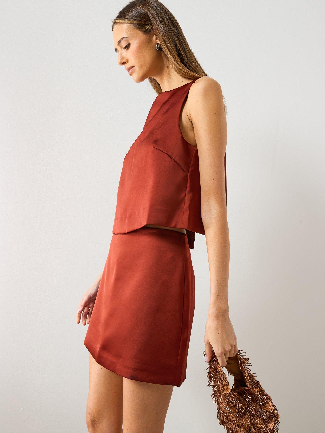  image of mango-satin-short-skirt-red