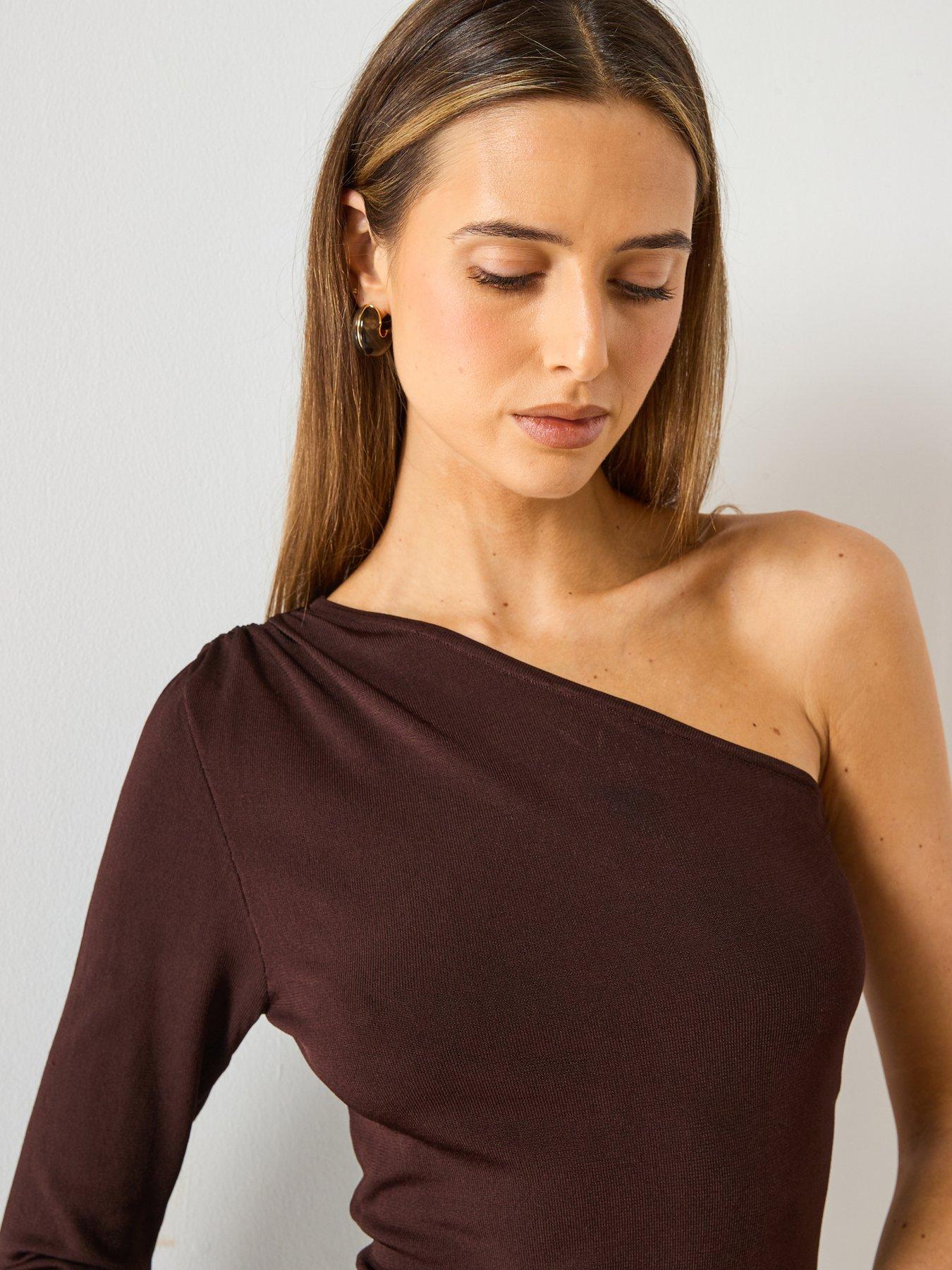 Image 4 of 5 of Mango Fitted Dress With Asymmetrical Sleeve - Brown
