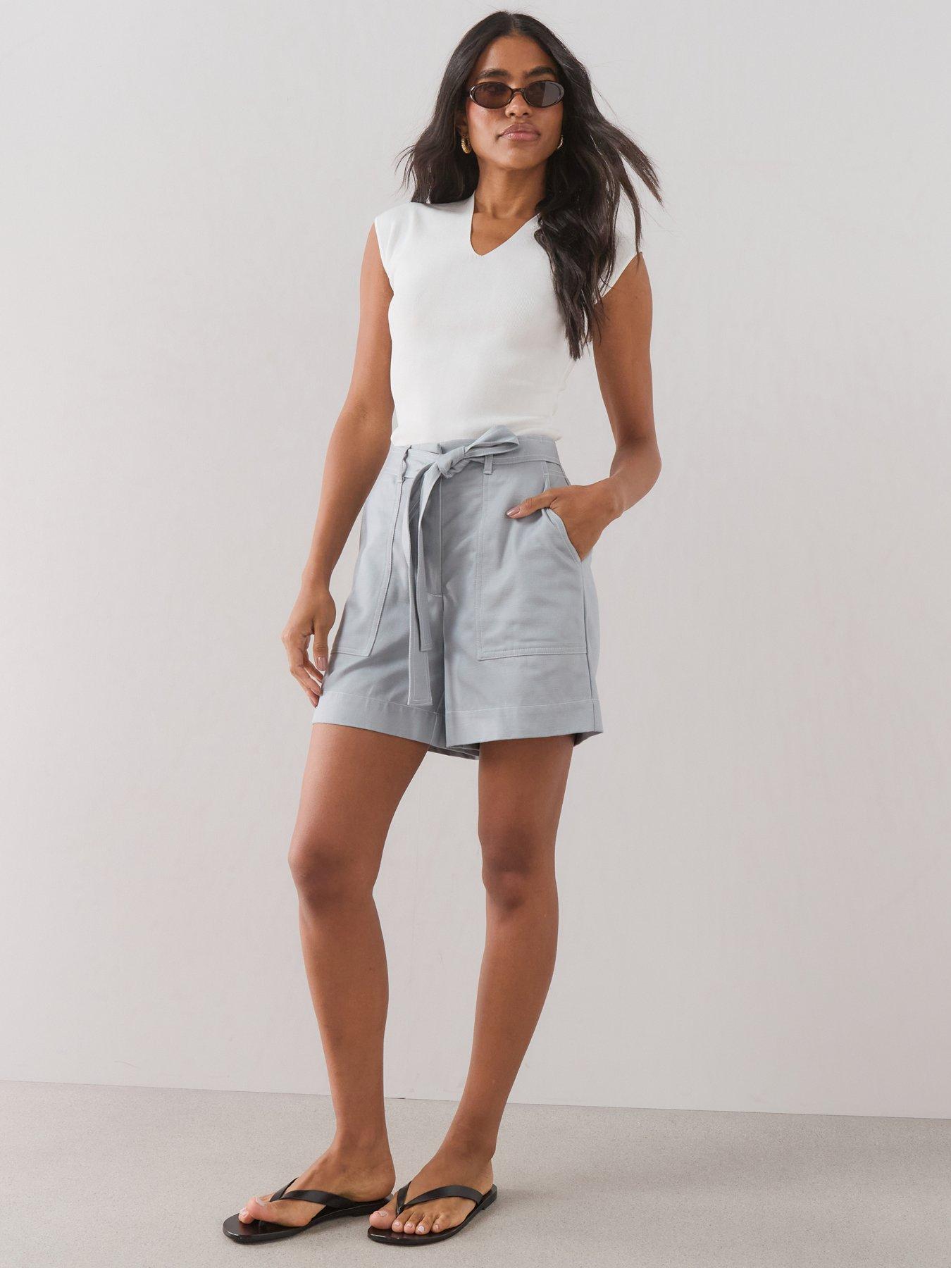 The Very Collection Scalloped Pocket Detail Shorts - Light Blue