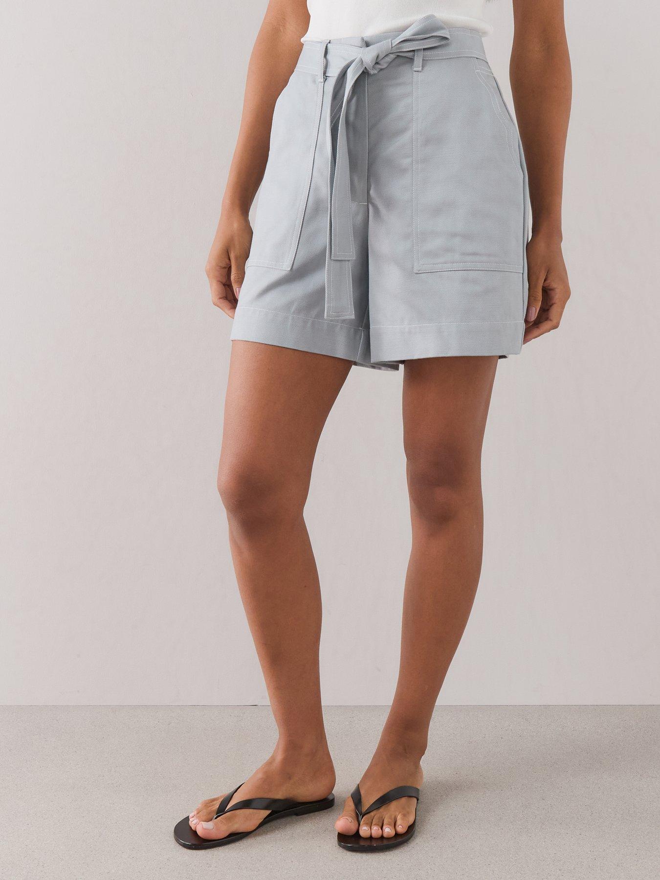 Image 4 of 7 of The Very Collection Scalloped Pocket Detail Shorts - Light Blue