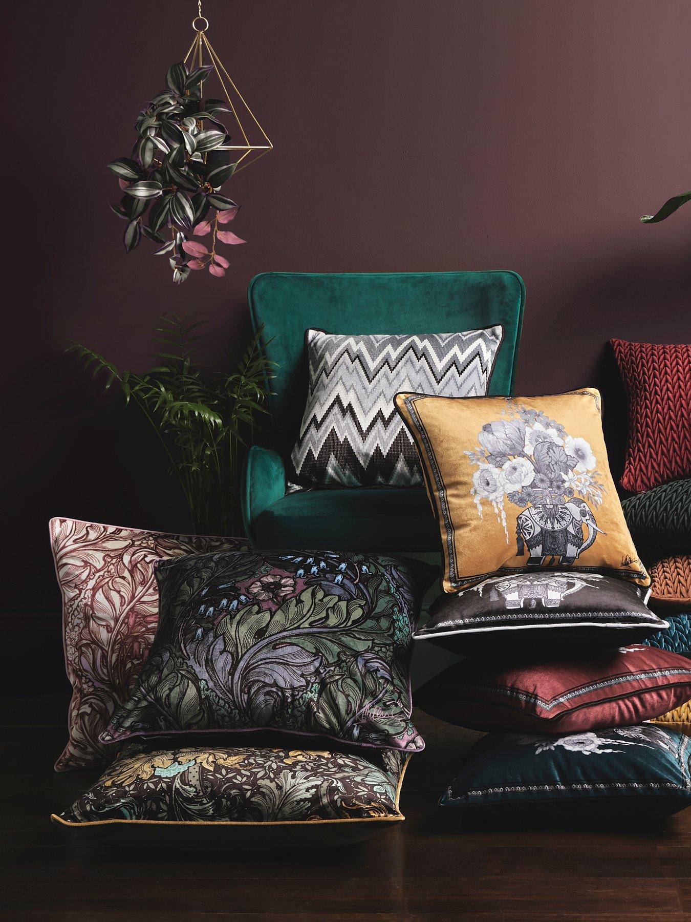  image of laurence-llewelyn-bowen-rambleicious-filled-cushion--multi