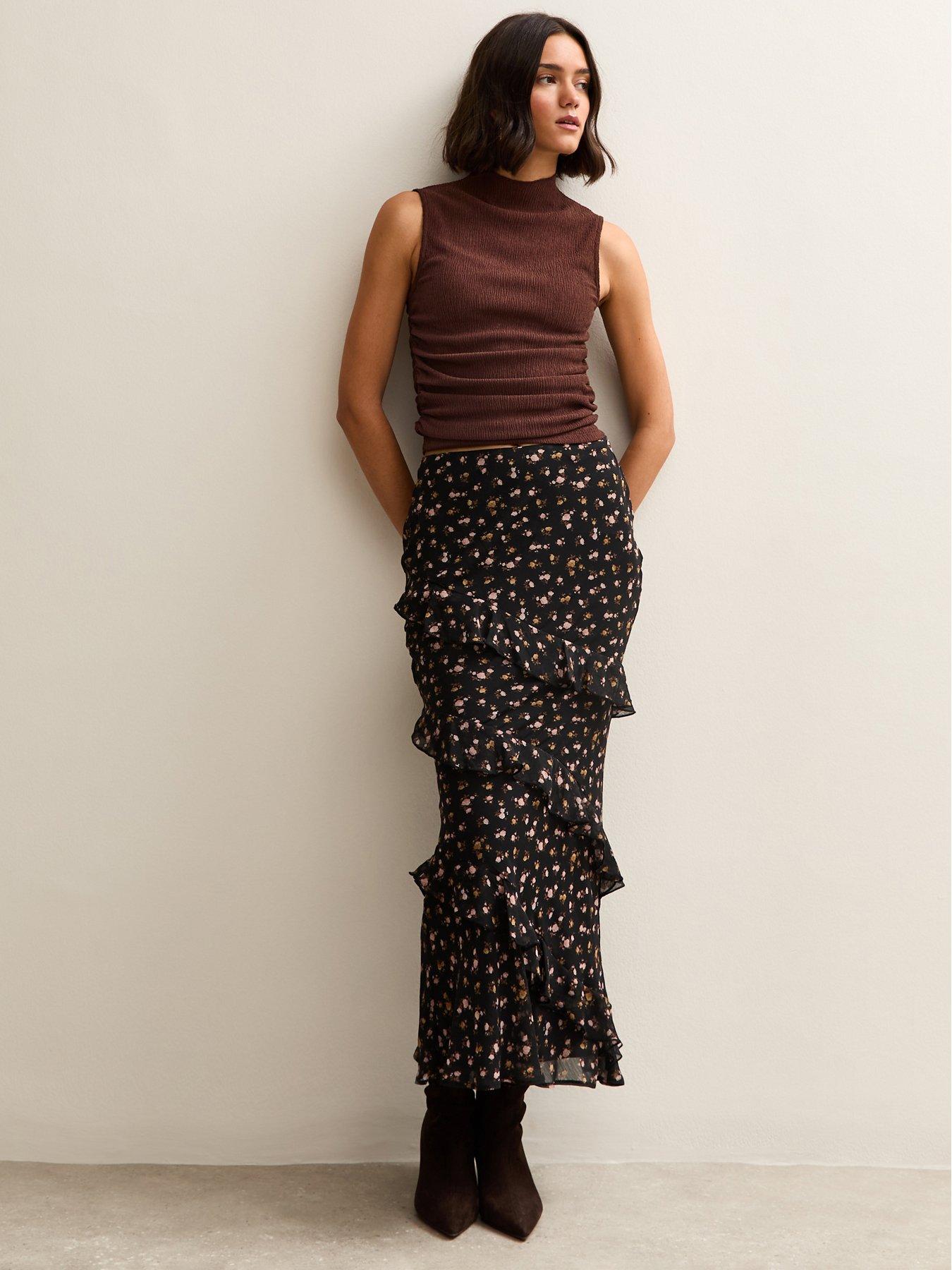 Image 4 of 6 of New Look Textured Jersey Ruched Tank Top - Brown&nbsp;
