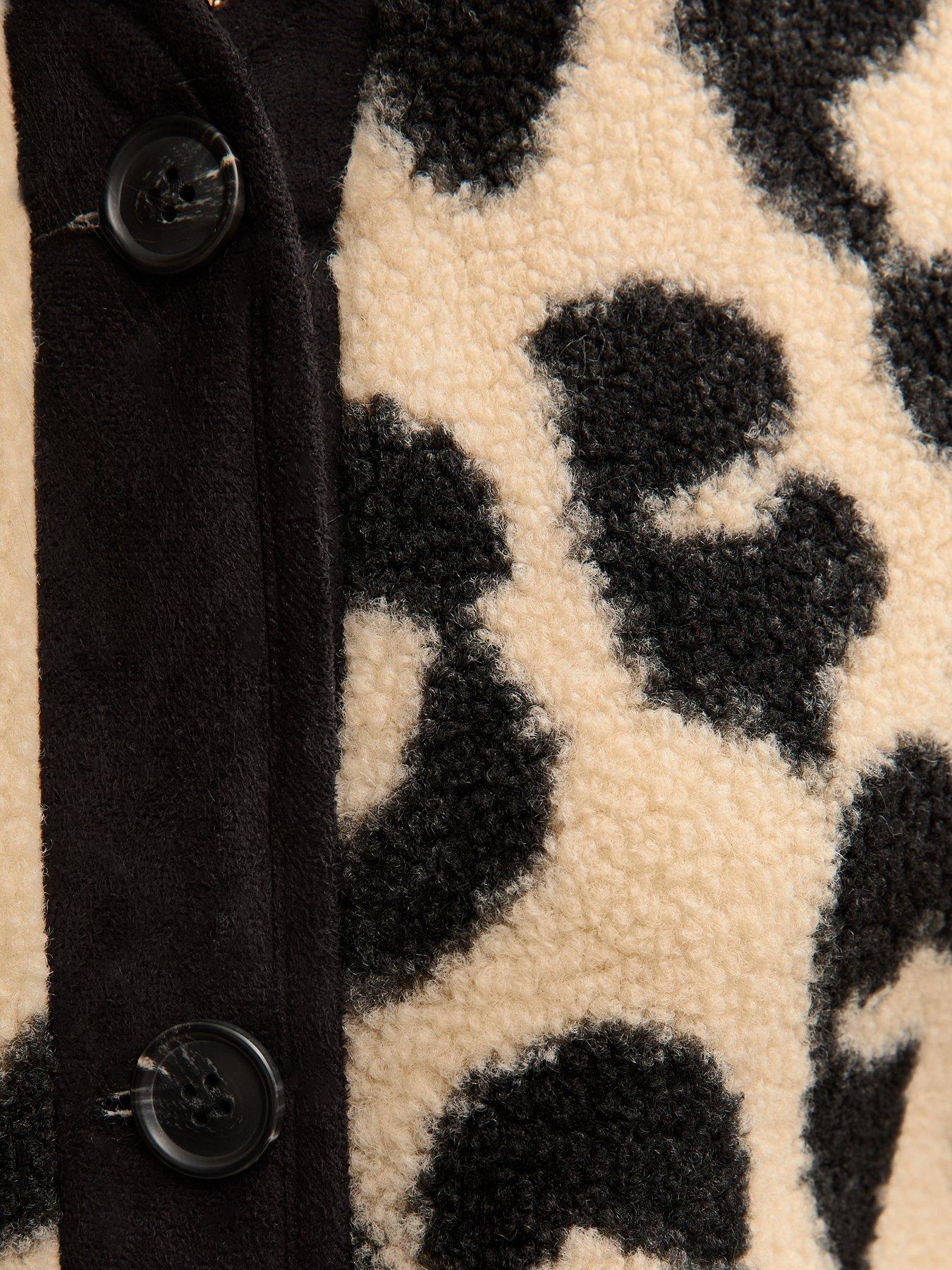 Image 5 of 5 of New Look Cream Leopard Print Borg Textured Jacket