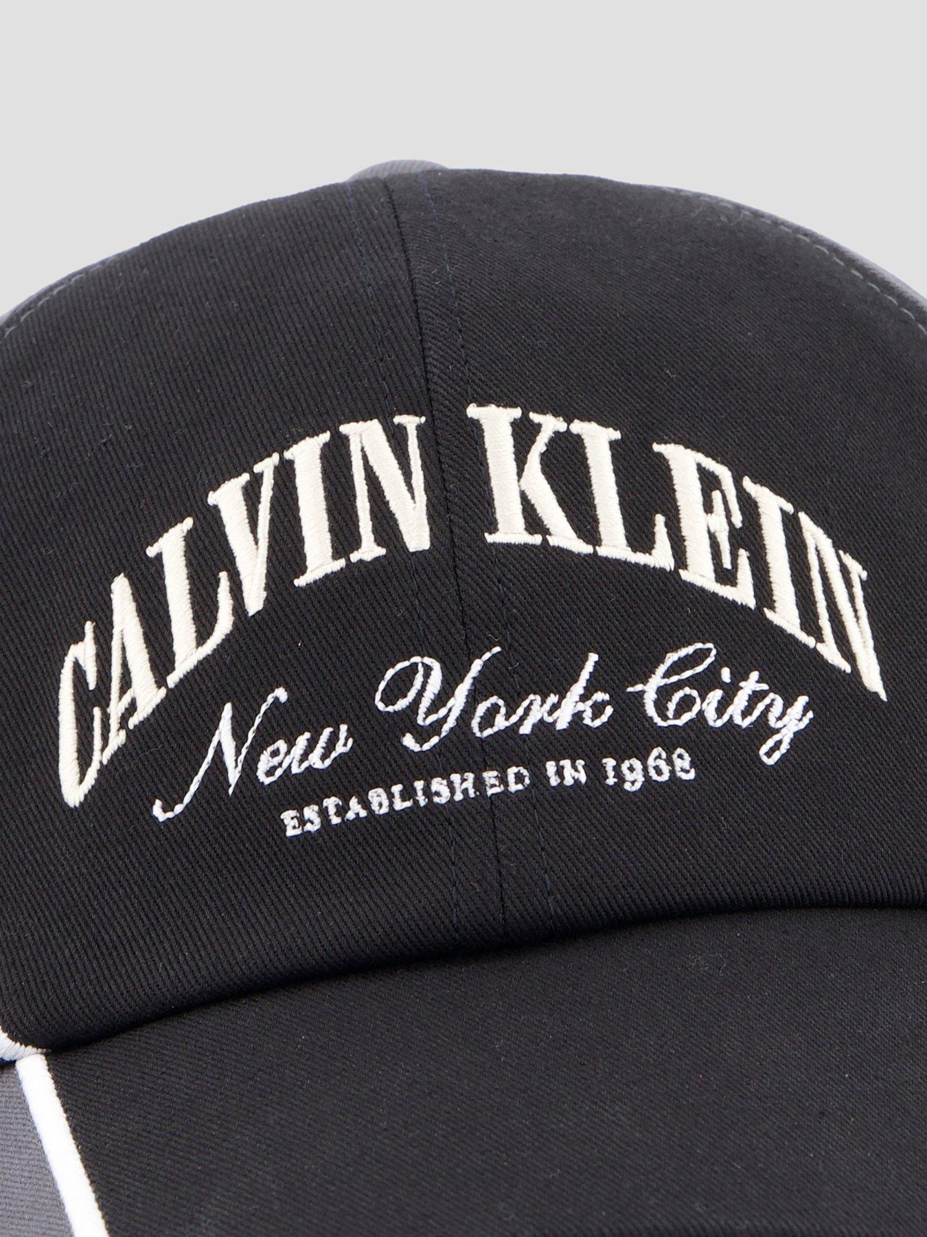 Image 3 of 4 of Calvin Klein Two Tone Seasonal Graphic Cap - Black