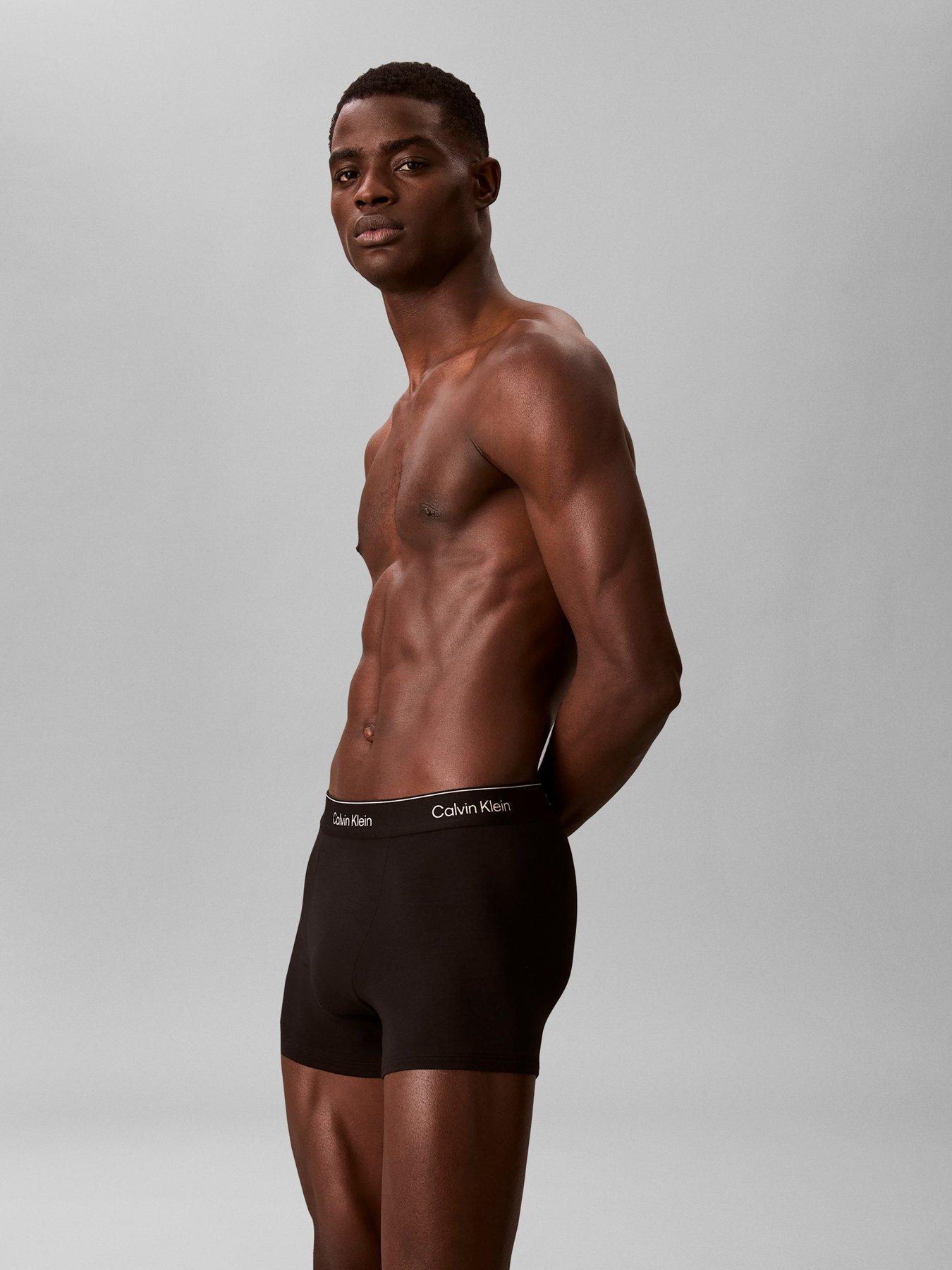Image 4 of 5 of Calvin Klein Underwear Icon Cotton Stretch 3 Pack Relaxed Trunks - Black