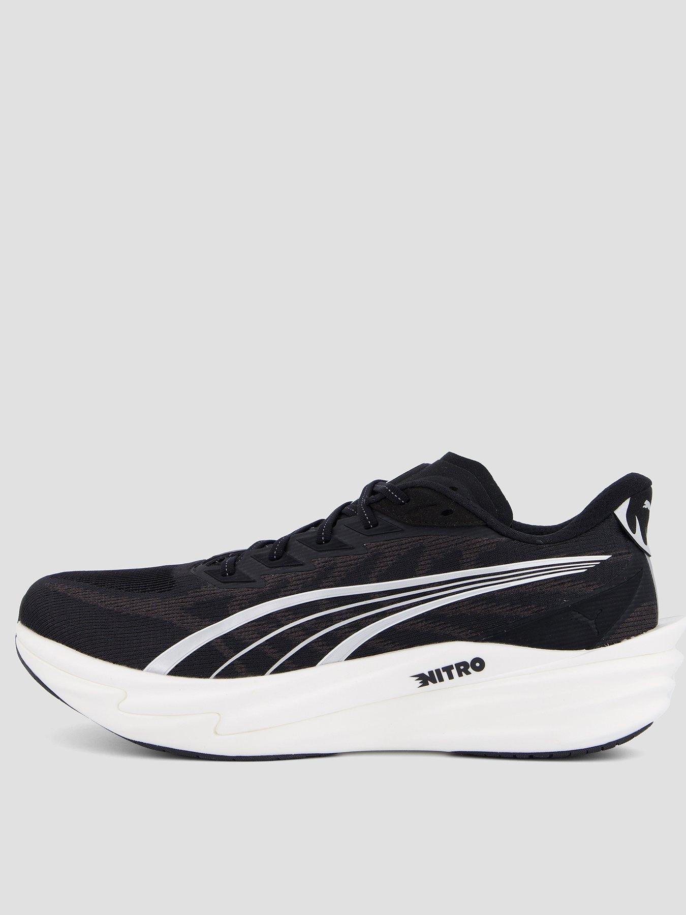 front image of puma-mens-running-deviate-nitro-4-trainers-black