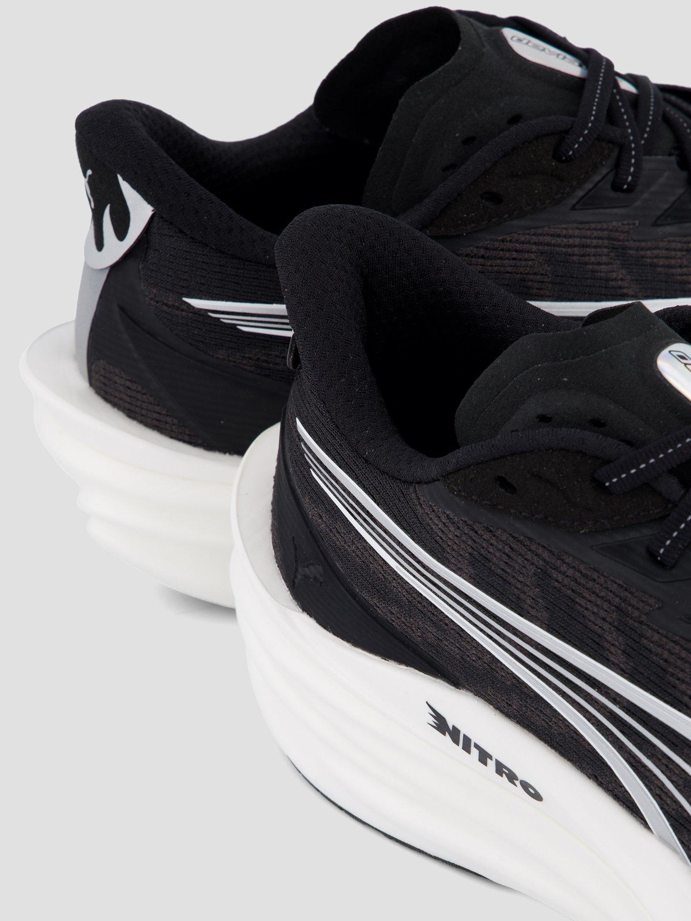  image of puma-mens-running-deviate-nitro-4-trainers-black