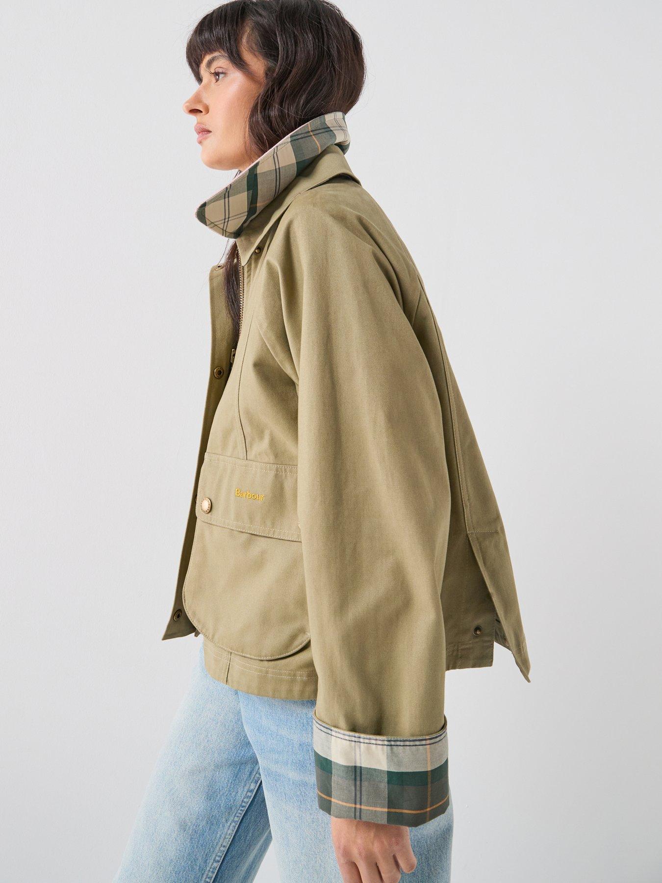 front image of barbour-cropped-beadnell-casual-jacket-green