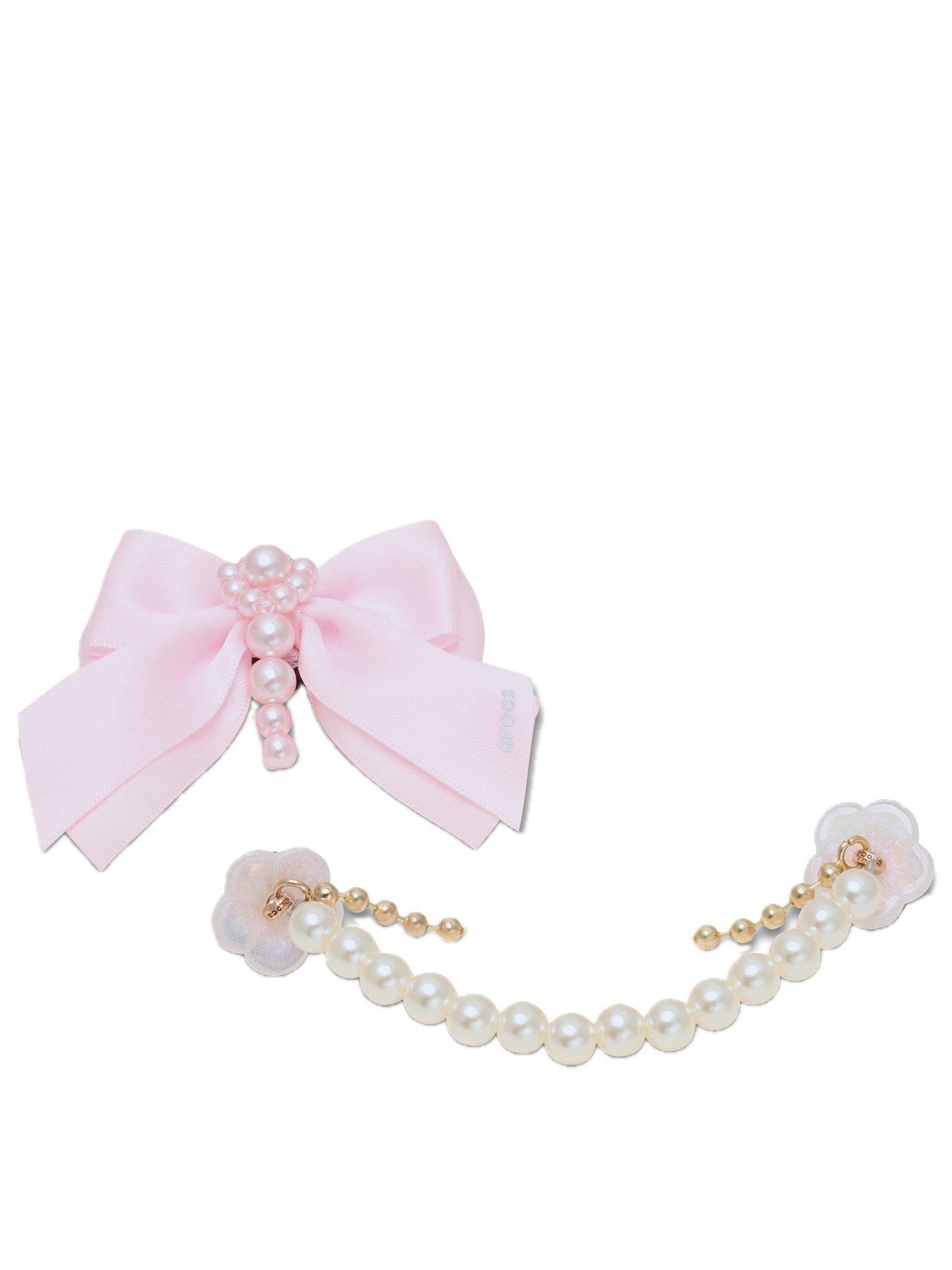 Image 3 of 5 of Crocs Gorgeous Pearls Jibbitz 5 Pack