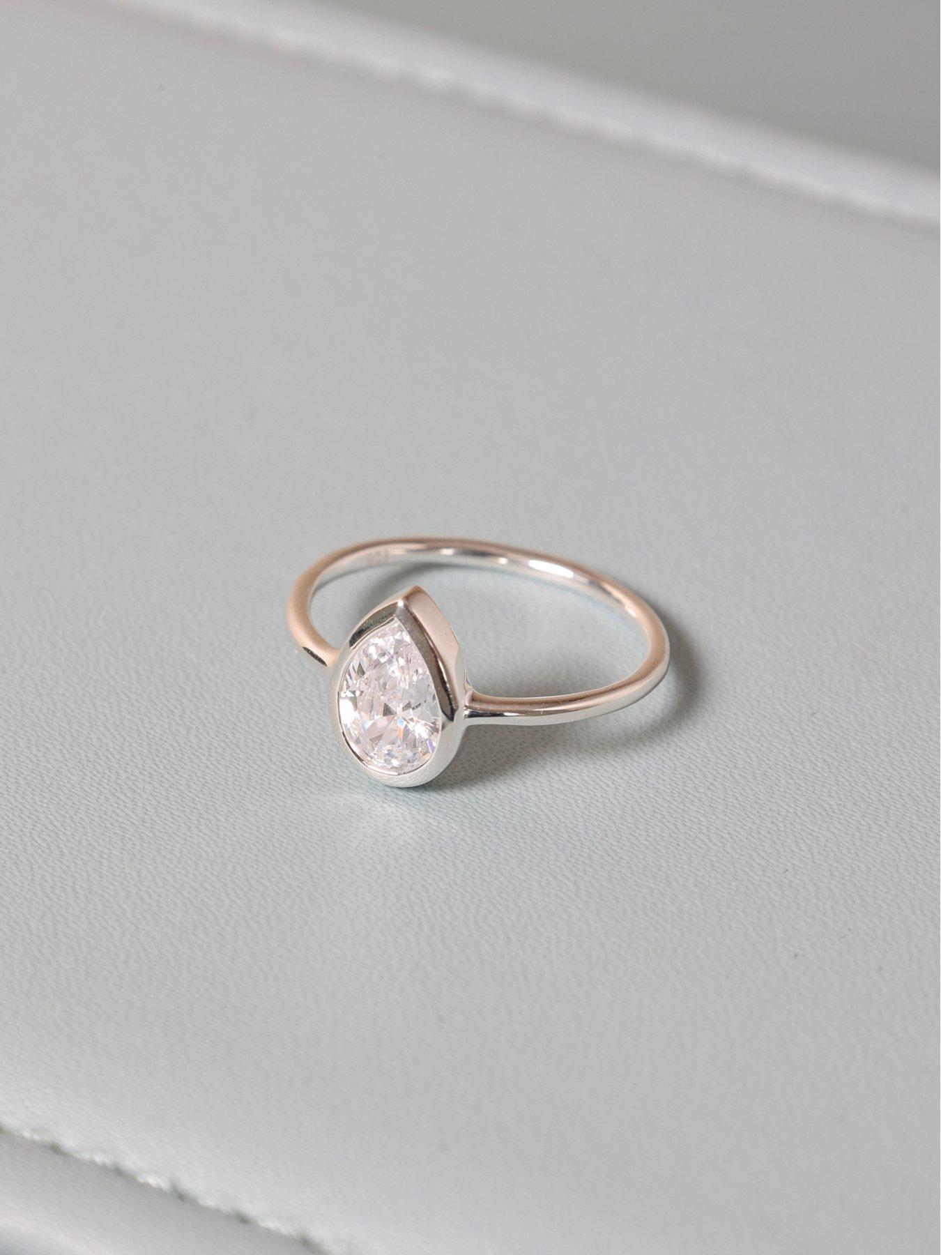 Image 3 of 4 of Jon Richard Simply Silver Sterling Silver 925 Cubic Zirconia Solitaire Pear Ring