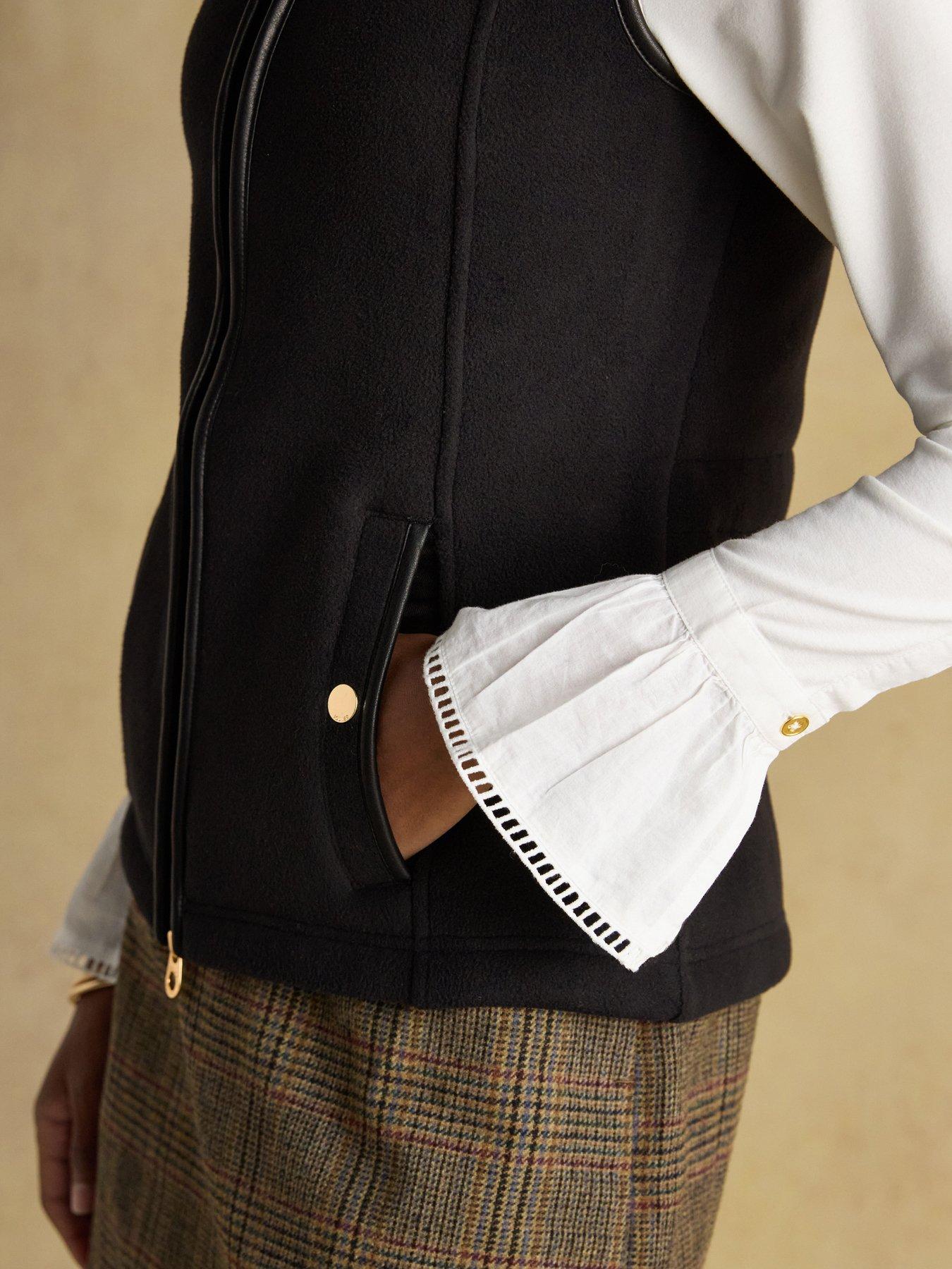  image of joules-heritage-gilet-black