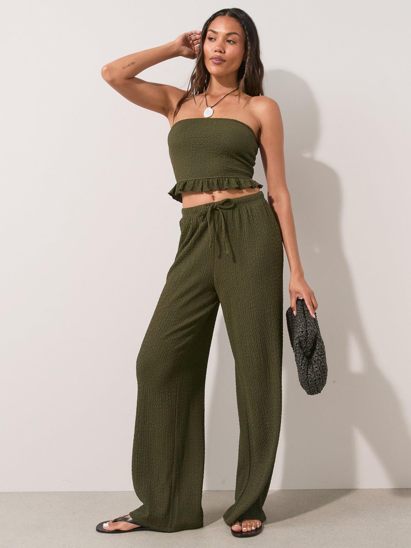 Image 3 of 7 of The Very Collection Crinkle Co Ord Bandeau Top - Khaki