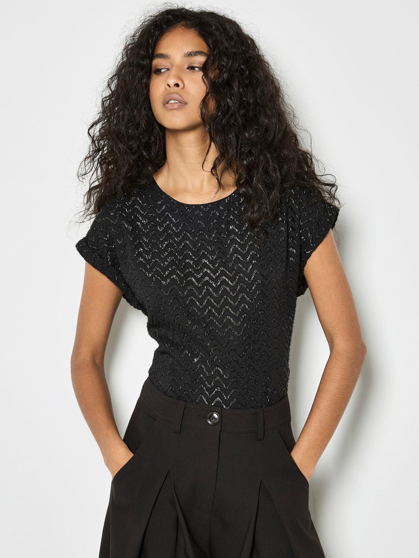  image of apricot-jacquard-grown-on-t-shirt