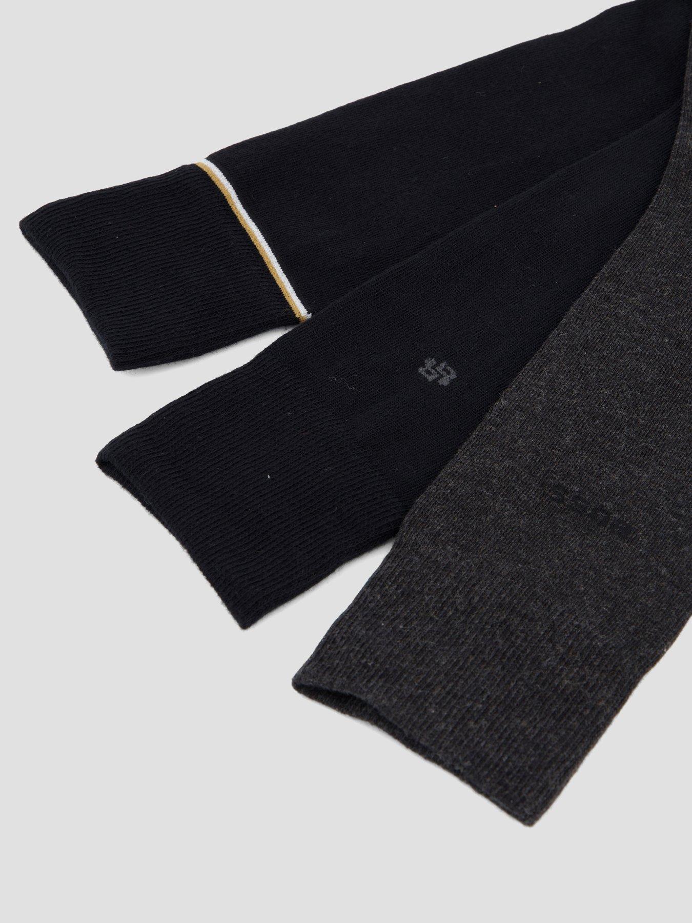 image of boss-3p-gift-box-crew-socks-black