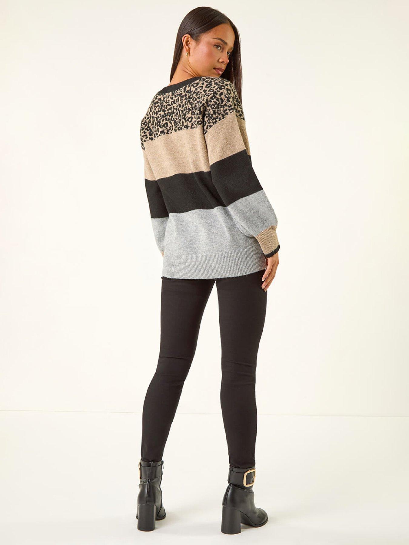 Image 2 of 5 of Roman Petite Animal Block V-neck Jumper