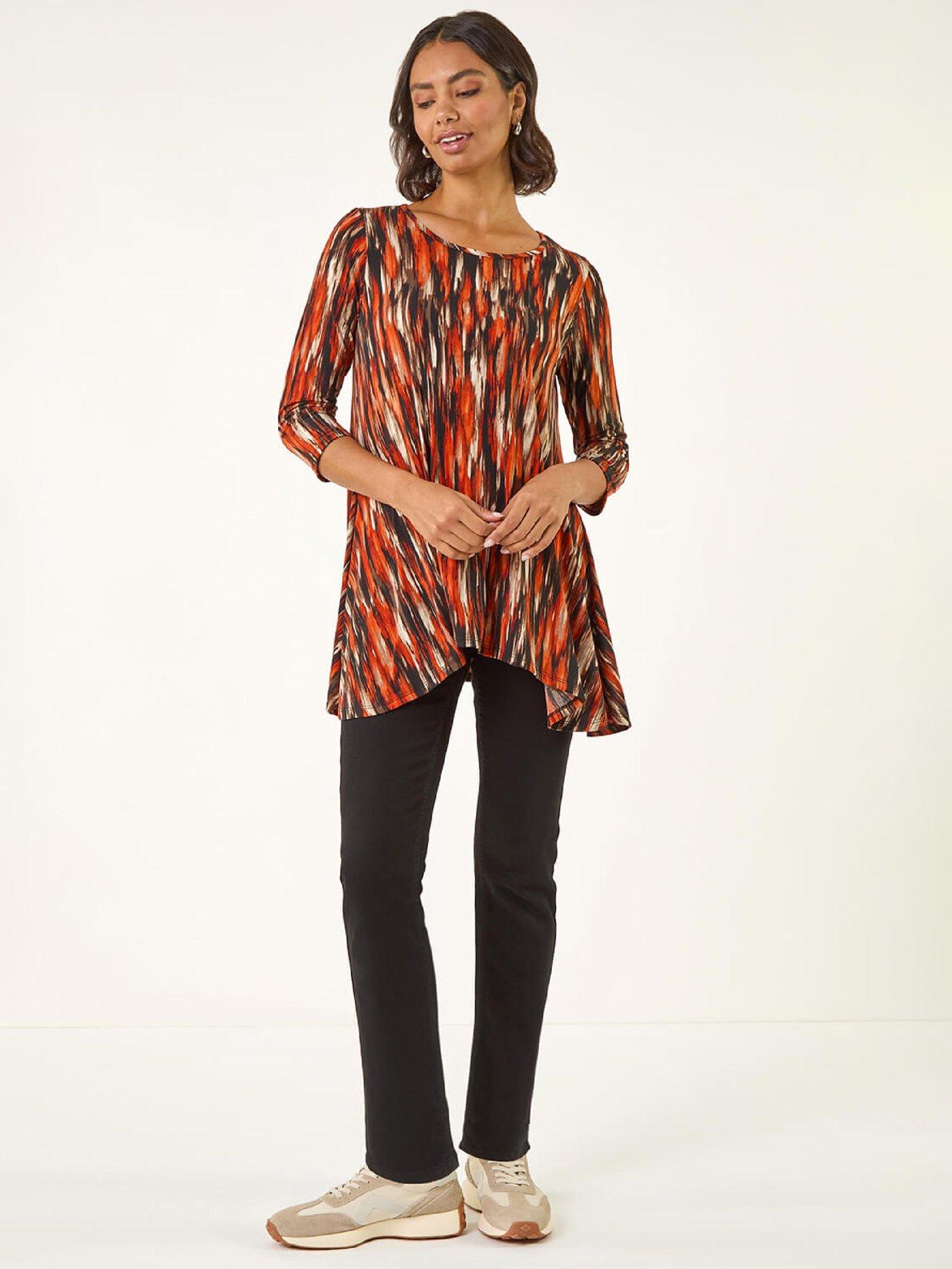 Image 3 of 5 of Roman Abstract Print Hanky Hem Stretch Top