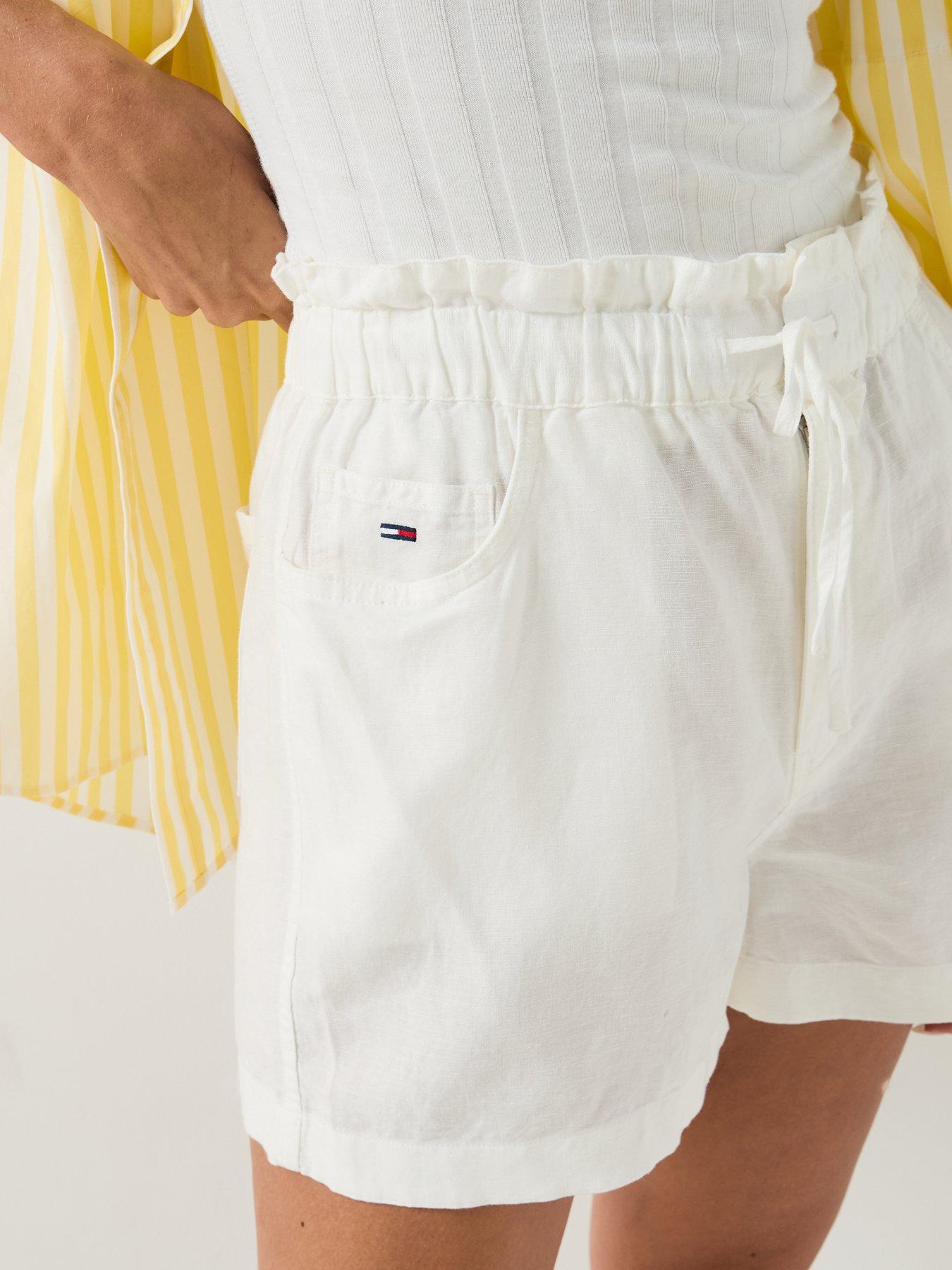 Image 3 of 4 of Tommy Jeans Essential Linen Shorts - White
