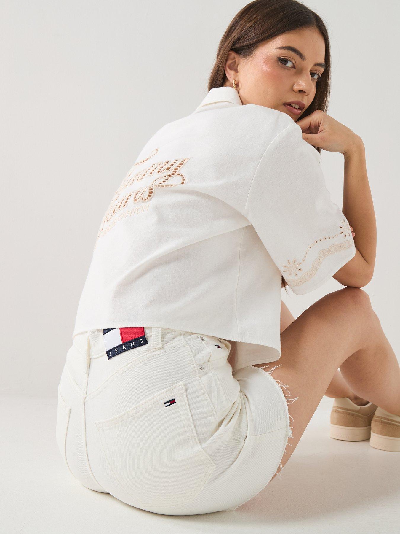 Image 5 of 6 of Tommy Jeans Mom Short - White Denim