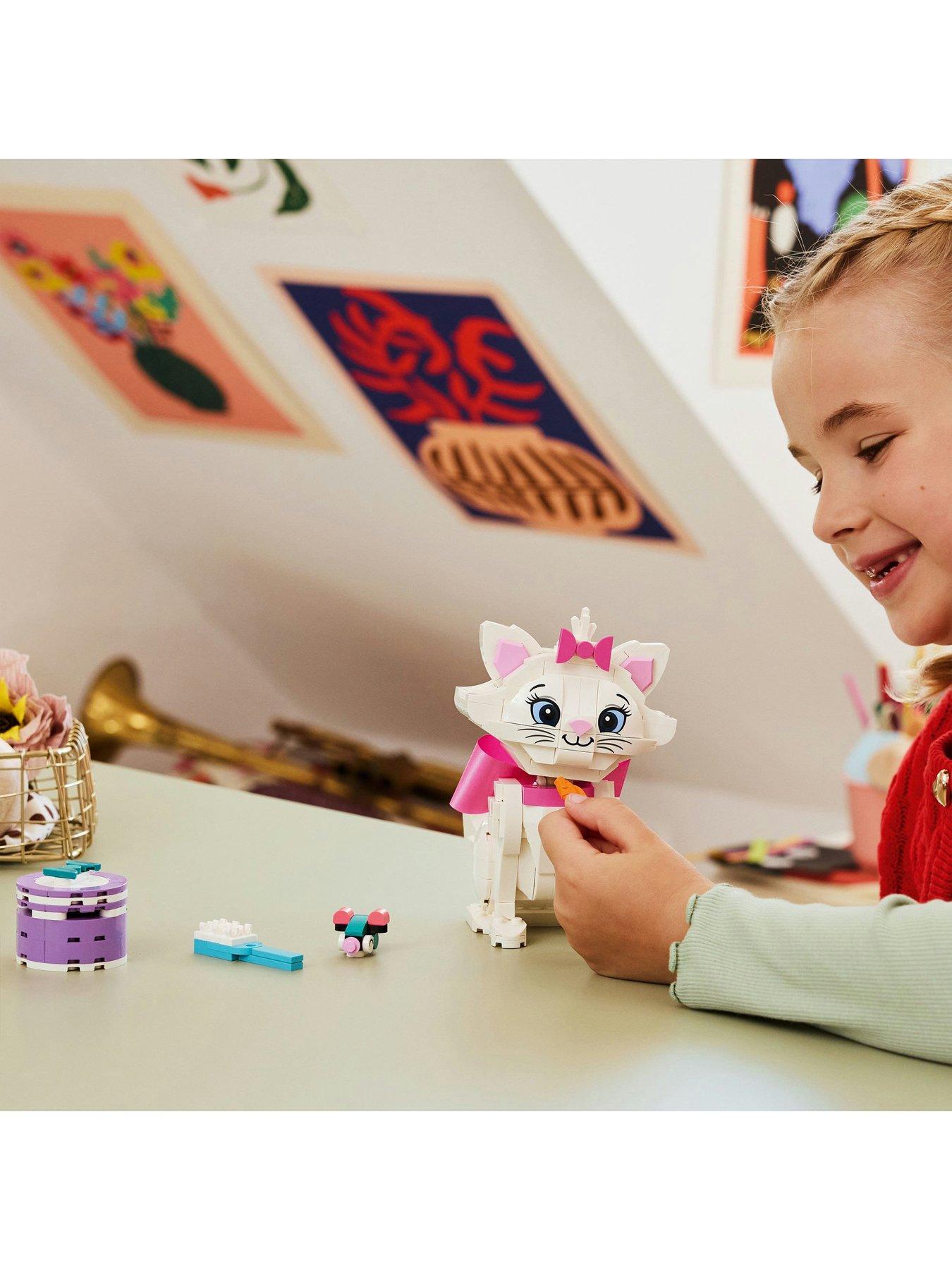 Image 5 of 7 of LEGO Disney The Aristocats Adorable Marie 43286