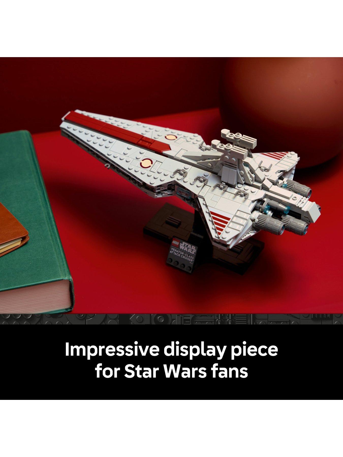 Image 6 of 8 of LEGO Star Wars Venator-Class Attack Cruiser 75441