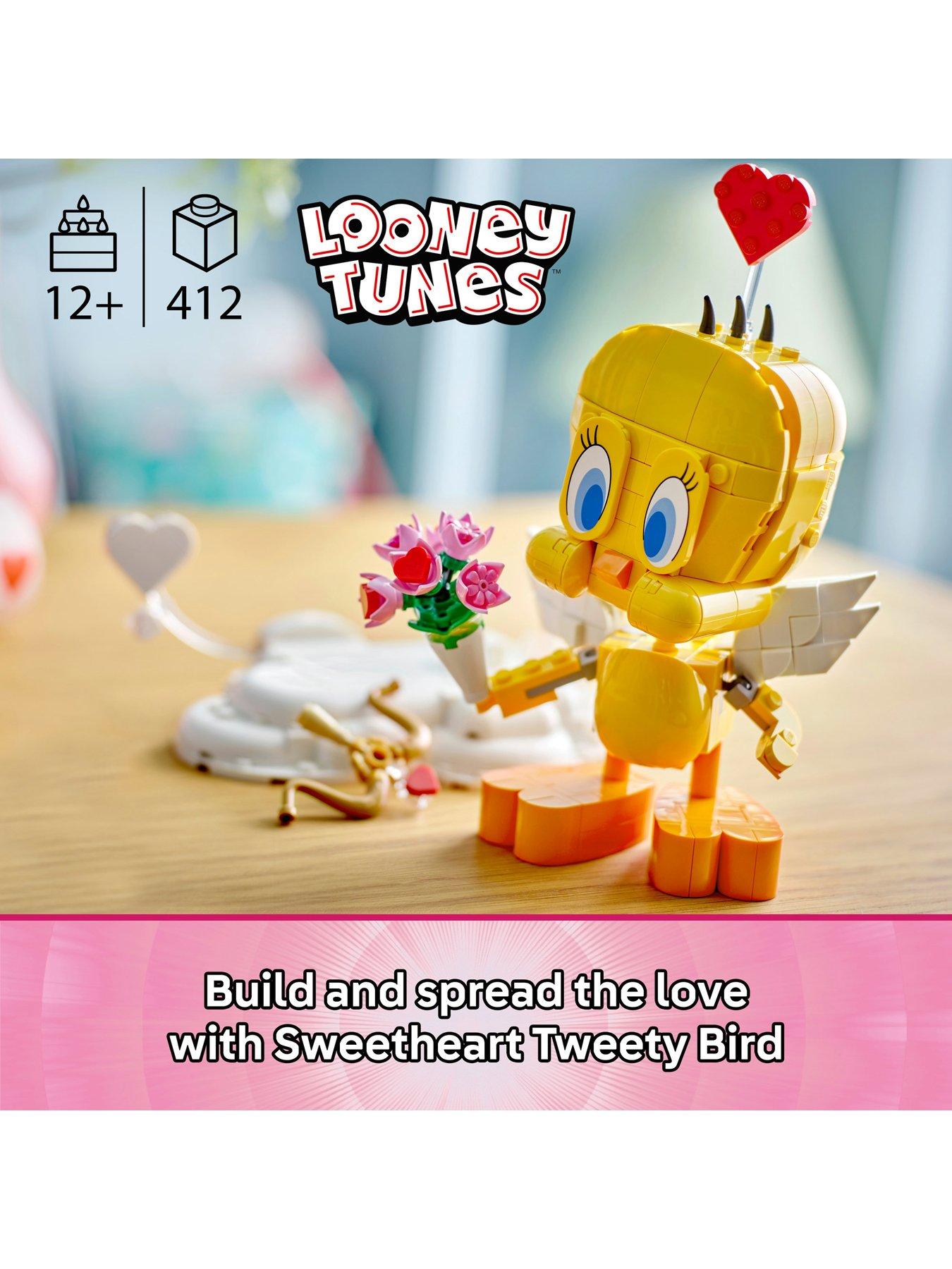 Image 2 of 8 of LEGO Looney Tunes Sweetheart Tweety Bird Set 40824