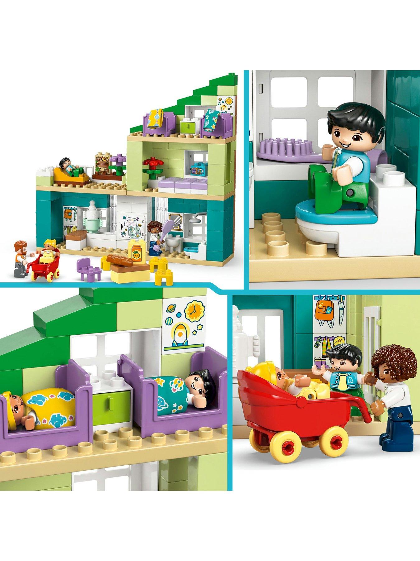 Image 3 of 8 of LEGO Duplo 3 in 1 Modern Family House with Figures 10470