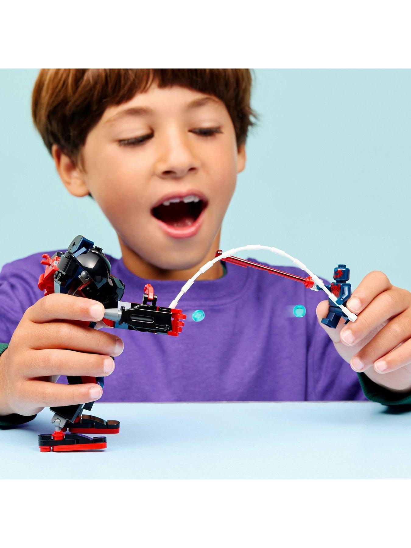 Image 6 of 8 of LEGO Super Heroes Miles Morales Mech vs. Spider-Man 2099 - 76337