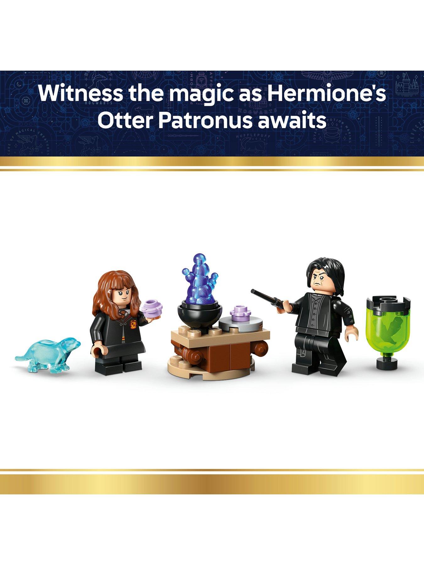 Image 4 of 8 of LEGO Harry Potter Cauldron: Secret Potions Classroom 76464