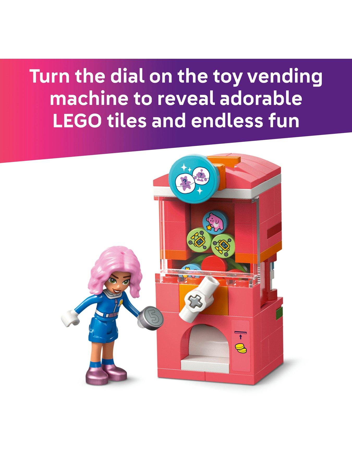 Image 5 of 8 of LEGO Friends Comic Book &amp; Game Shop Toy 42674