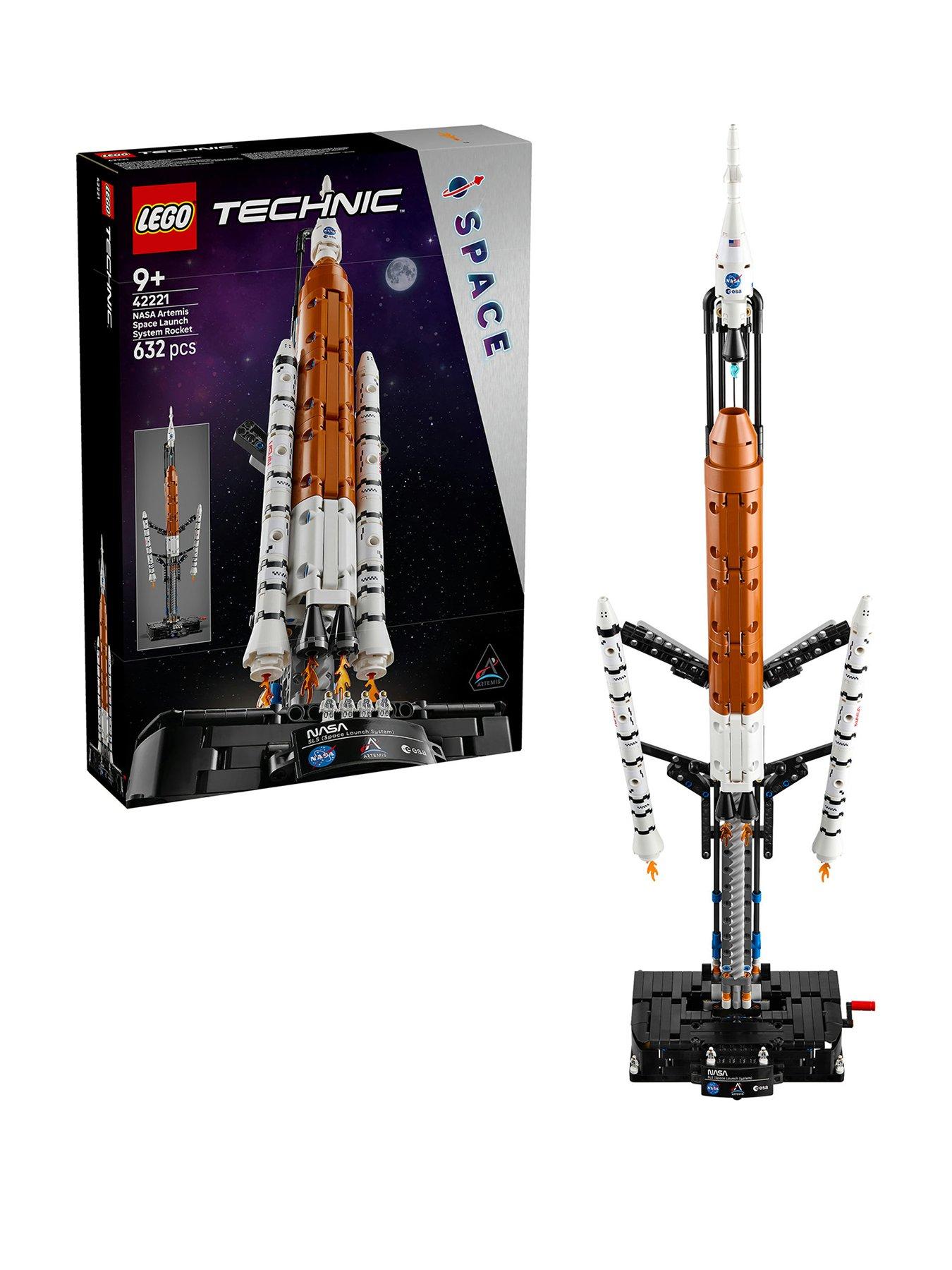 Image 1 of 8 of LEGO Technic NASA Artemis Space Launch System Rocket&nbsp;42221