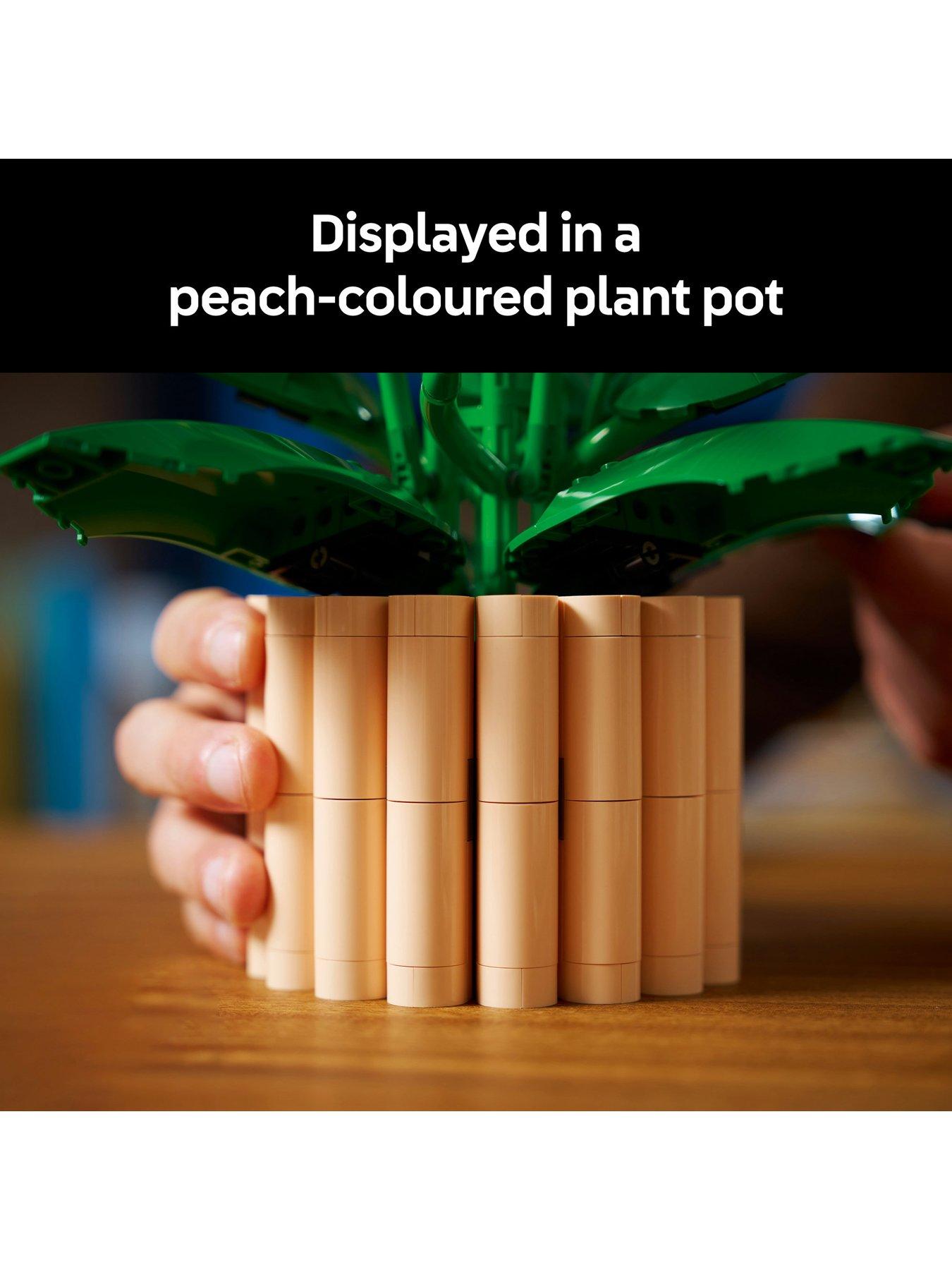 Image 5 of 8 of LEGO Botanical Peace Lily Flower Decor Set 11504