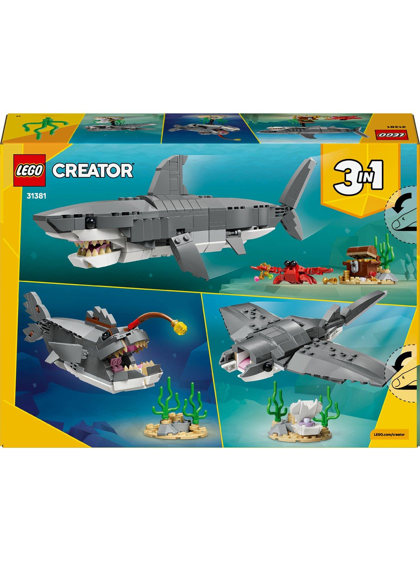Image 7 of 8 of LEGO Creator 3in1 Fierce Shark with a Treasure Chest 31381