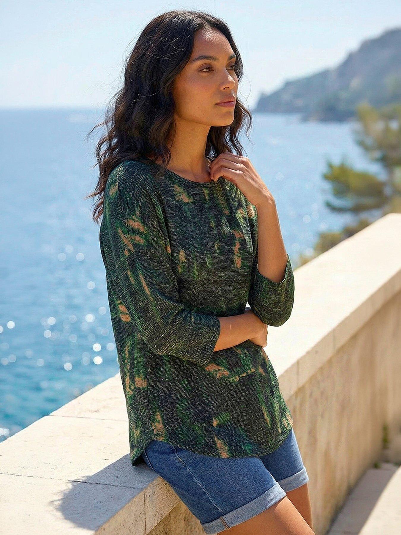 Roman Textured Printed Stretch Top - Green