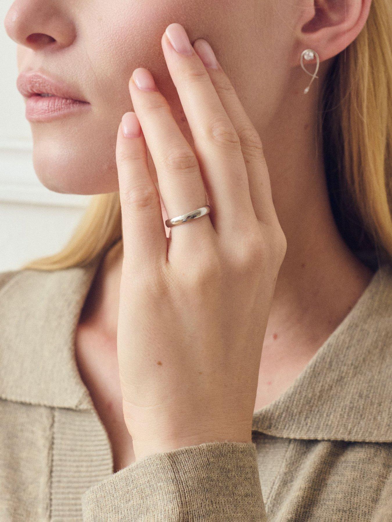  image of the-love-collection-classic-9ct-white-gold-court-wedding-band-ring-3mm