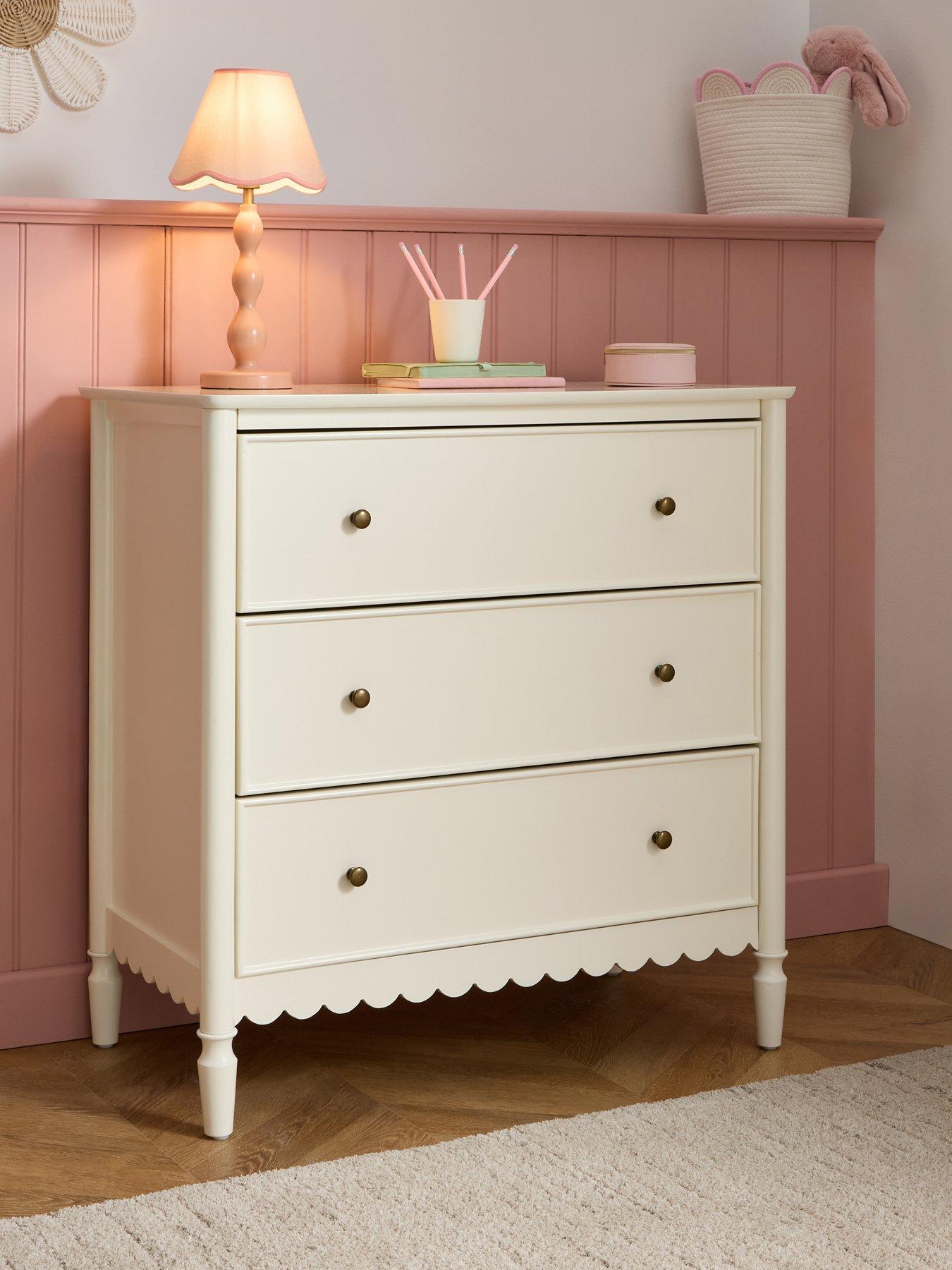 The Very Collection New Scallop 3 Drawer Chest - FSC® Certified