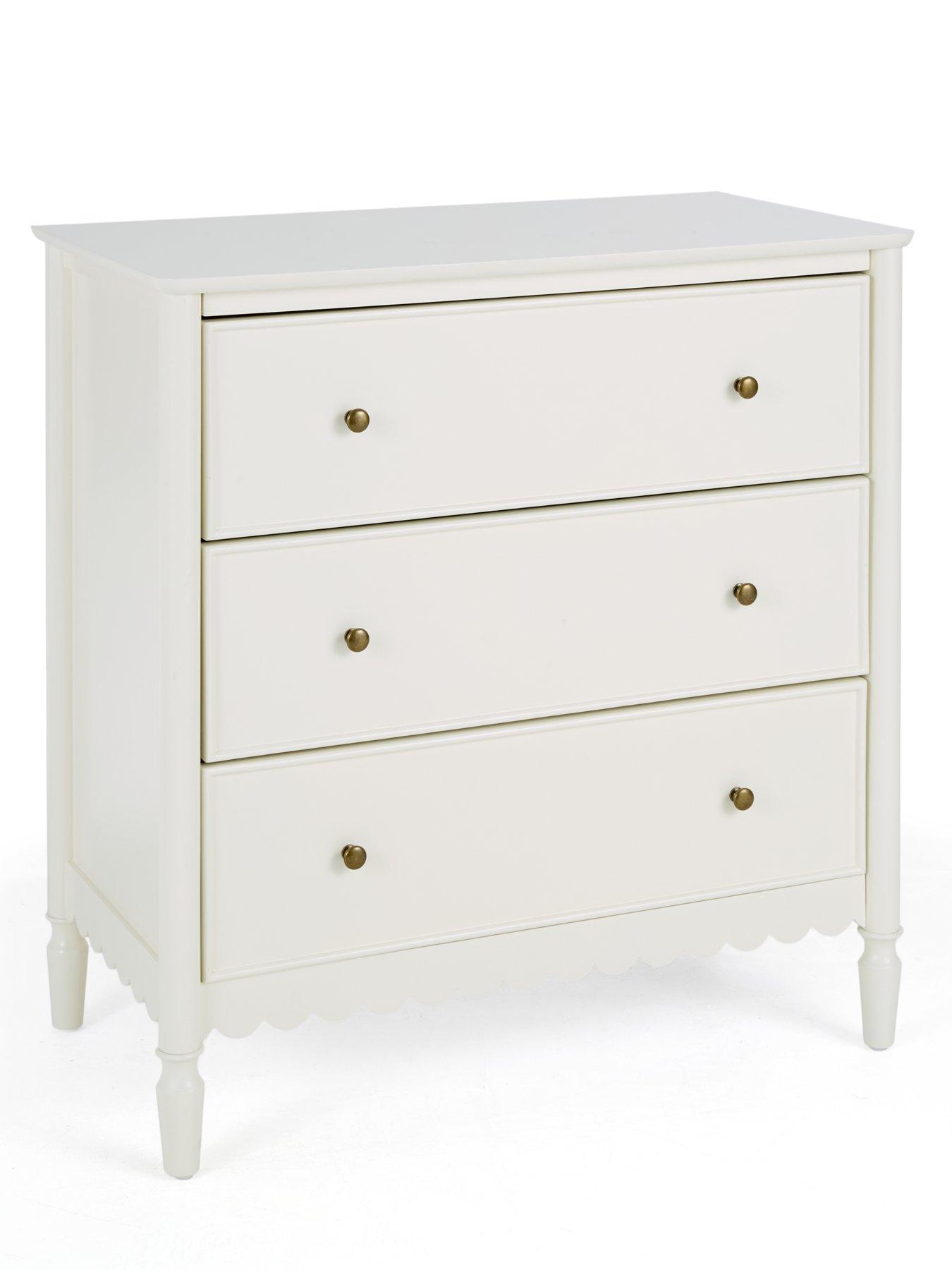 Image 3 of 6 of The Very Collection New Scallop 3 Drawer Chest&nbsp;- FSC&reg; Certified