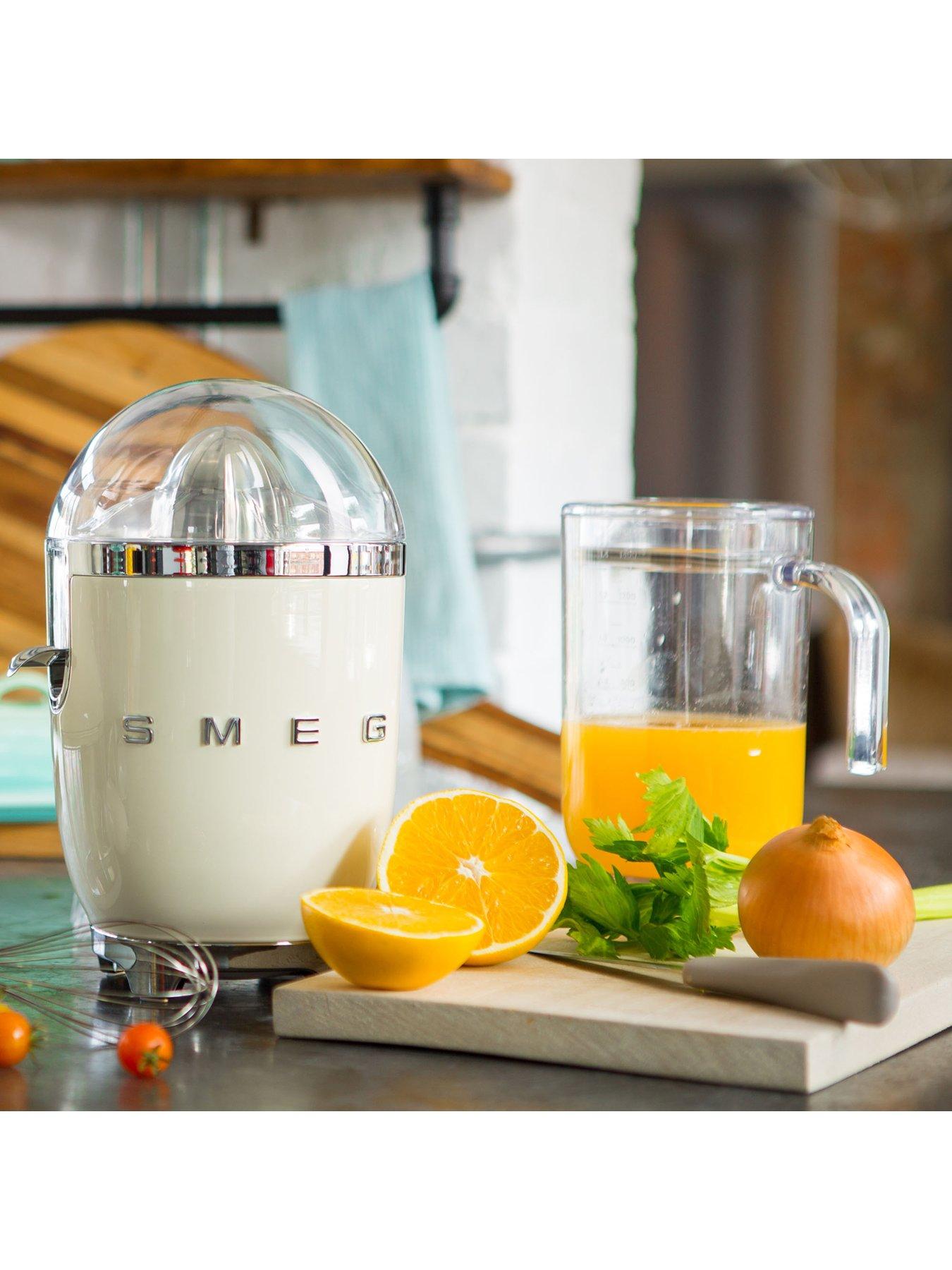  image of smeg-juicer-amp-blender-breakfast-bundle--cream