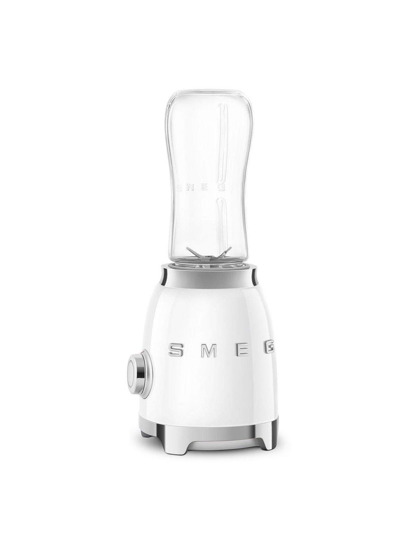  image of smeg-juicer-amp-blender-breakfast-bundle--white