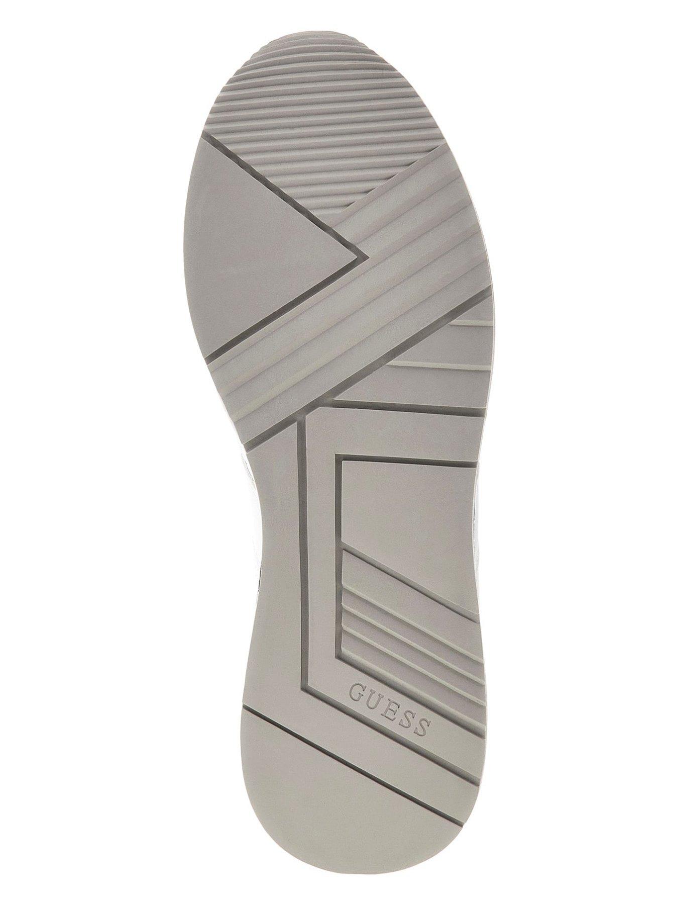 Image 4 of 5 of Guess Jeans Mickay Runner