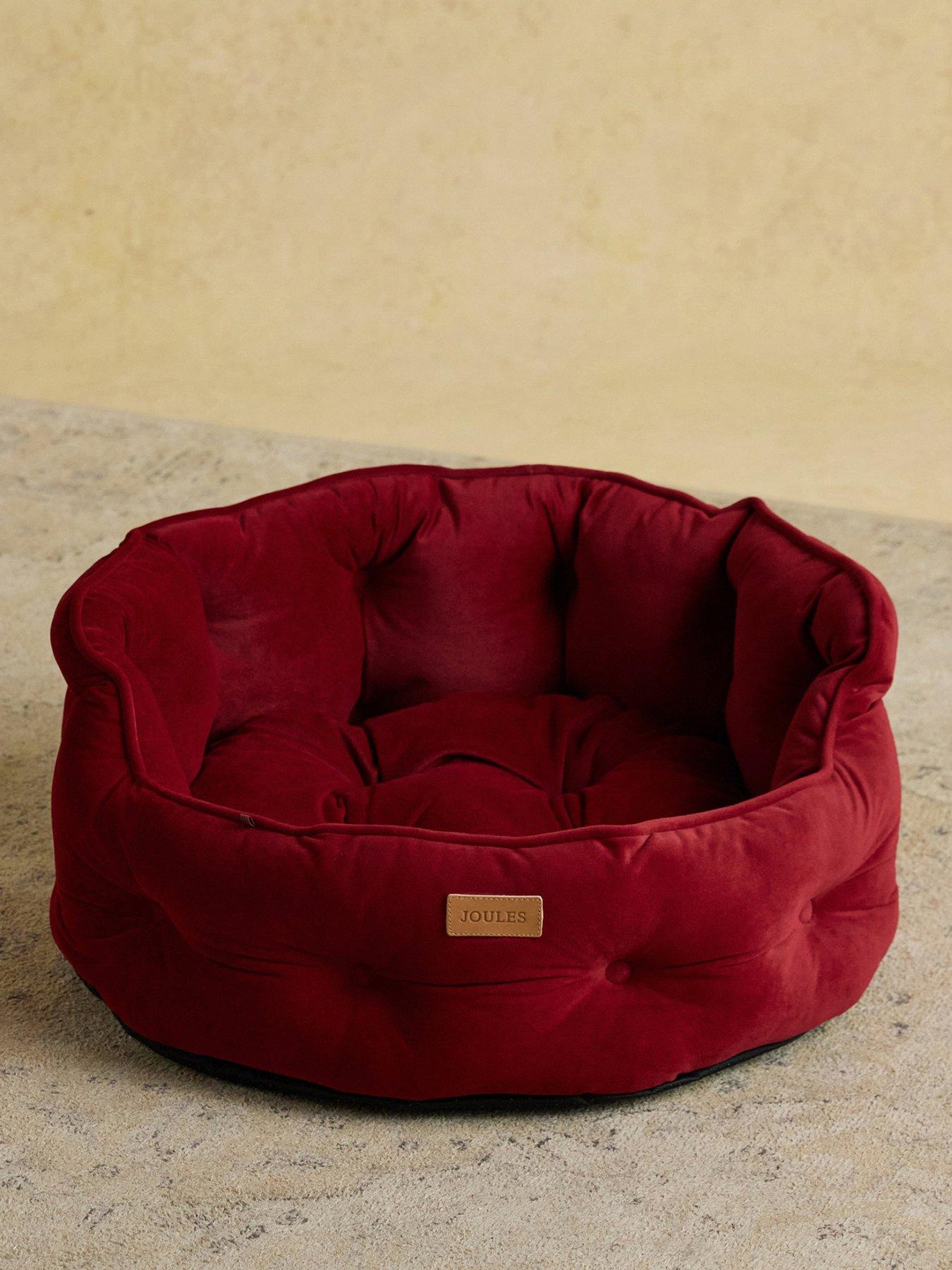 Image 2 of 6 of Joules Chesterfield Pet Bed -&nbsp;Burgundy