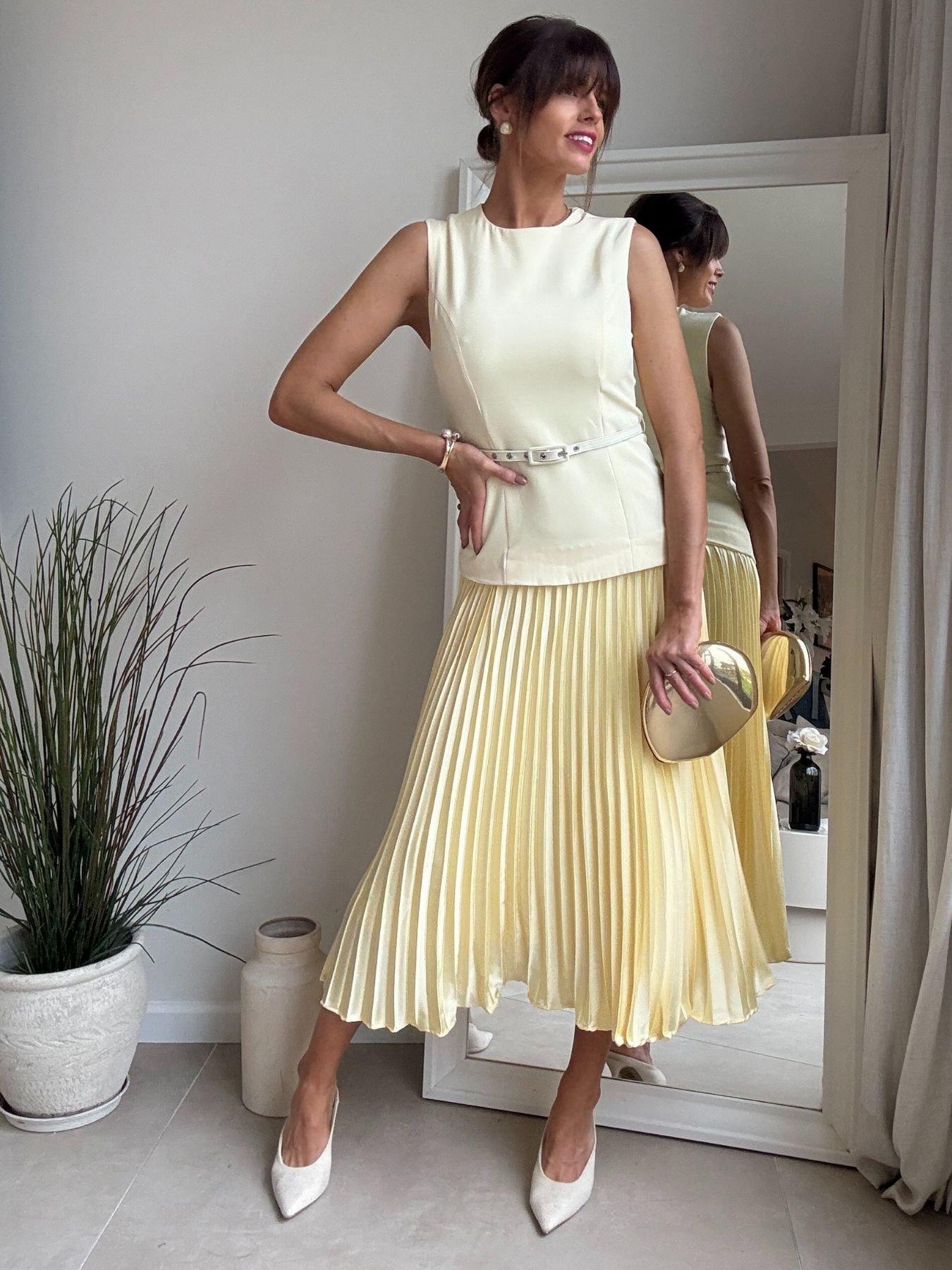 Style Cheat Belted Pleated Dress