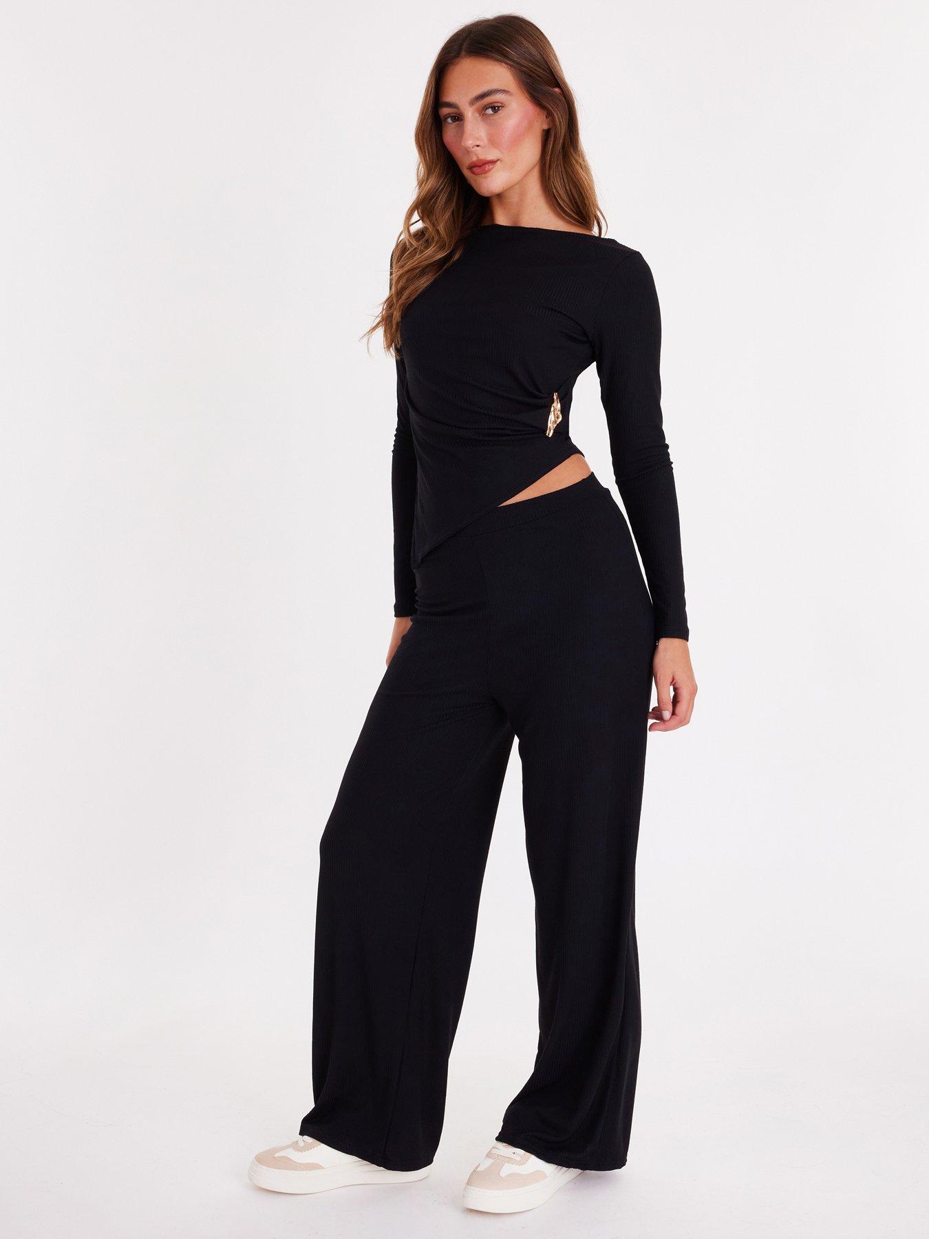 Image 3 of 6 of Quiz Black Ribbed Long Sleeve Top