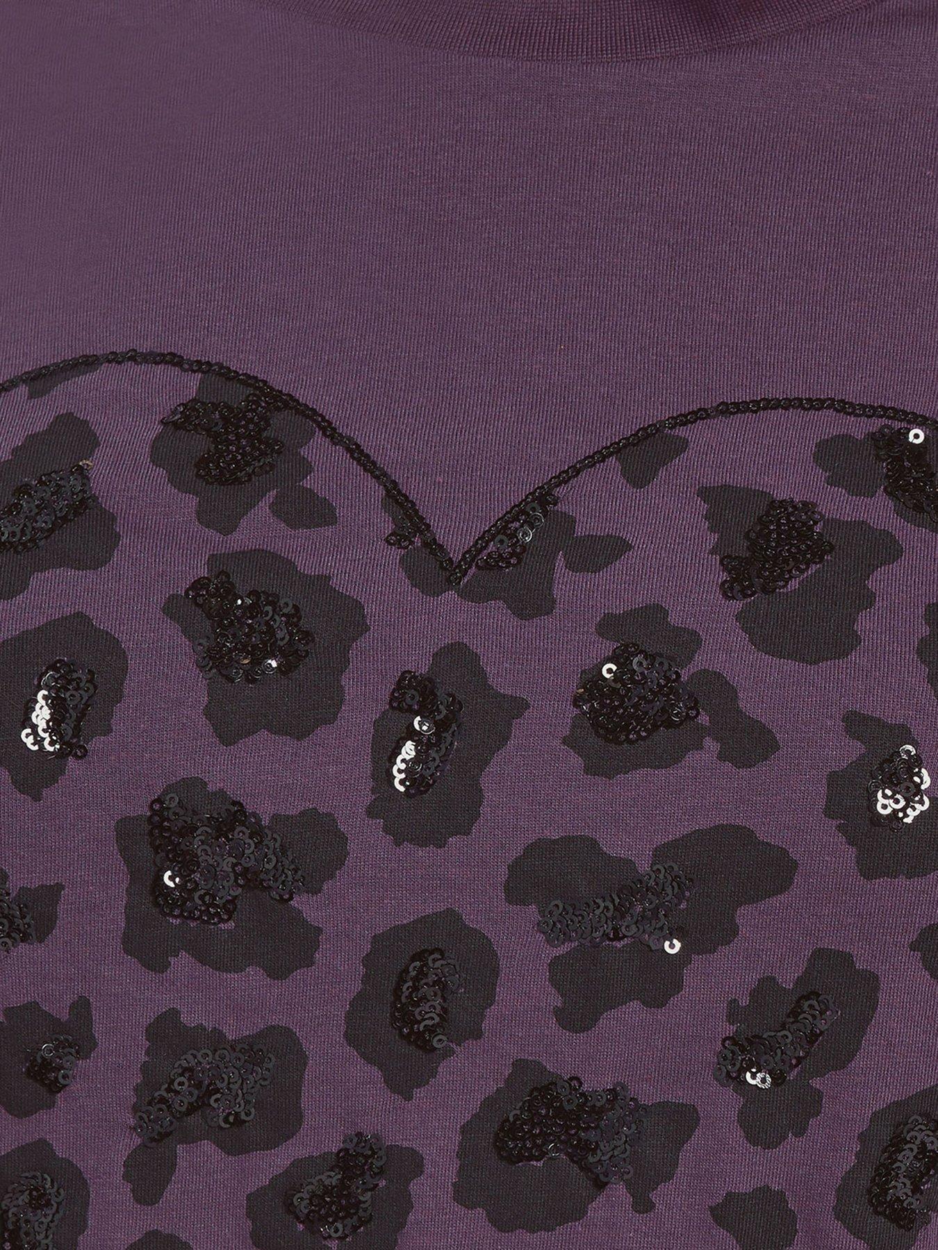 Image 4 of 5 of Yours Curve Core Placement Heart T-shirt - Purple
