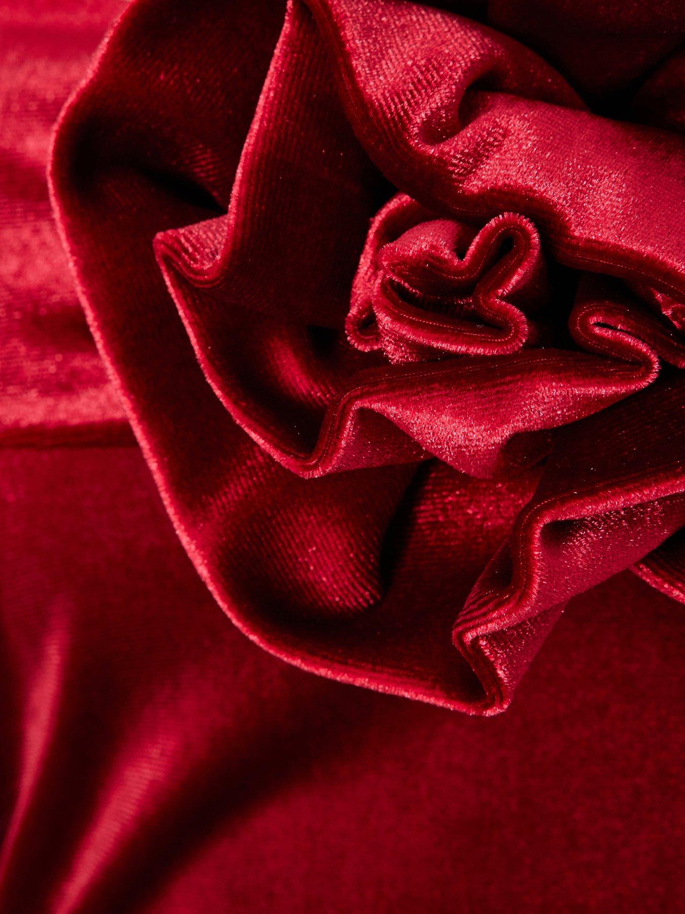  image of quiz-burgundy-velvet-corsage-midi-dress