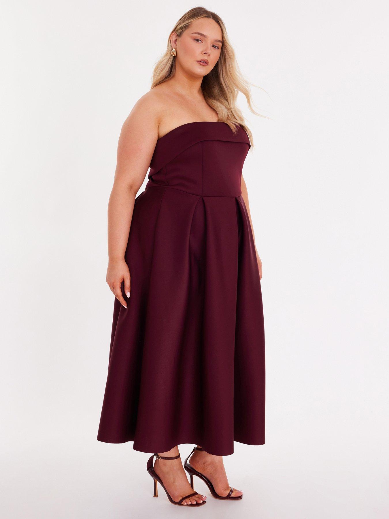 Image 3 of 6 of Quiz Curve Burgundy Bandeau Skater Dress