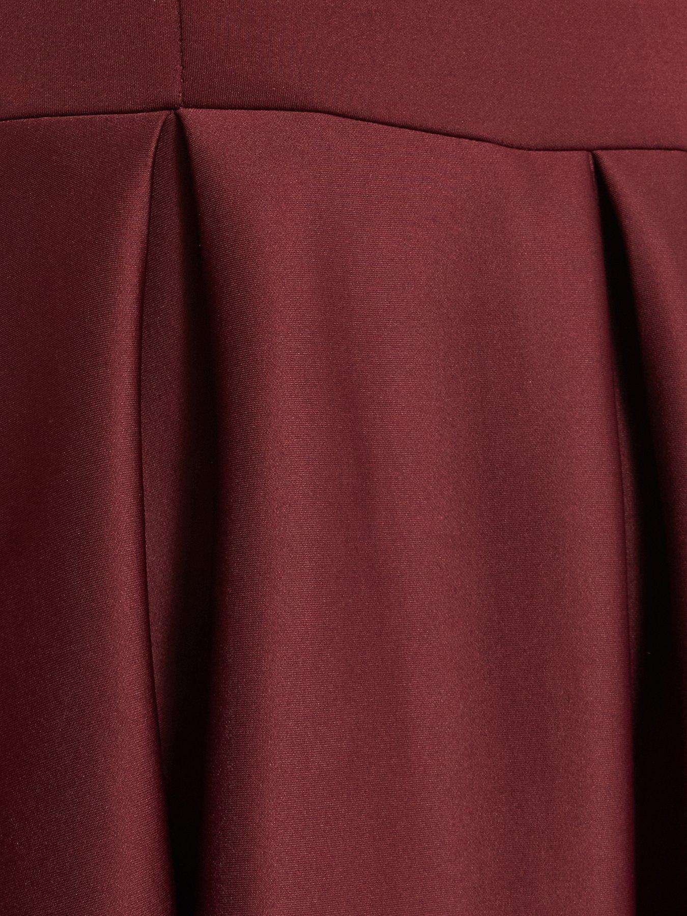 Image 6 of 6 of Quiz Curve Burgundy Bandeau Skater Dress