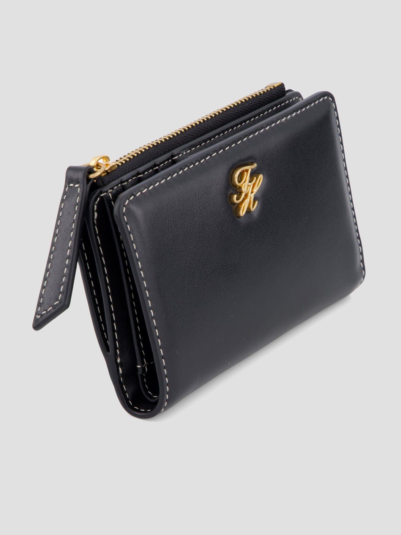 back image of tommy-hilfiger-leather-purse-black